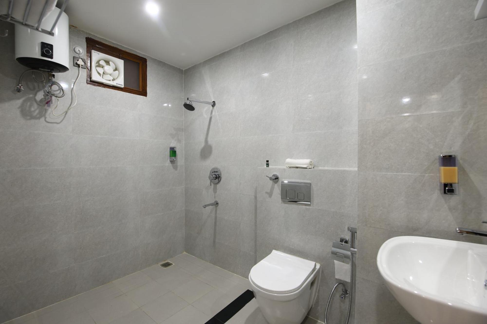 Hotel Mahadev