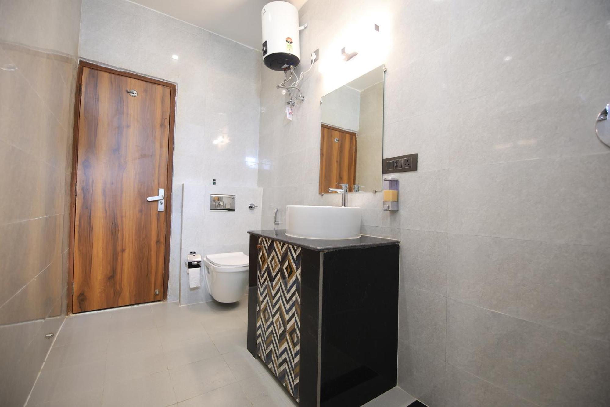Mahadev Hotel 2*