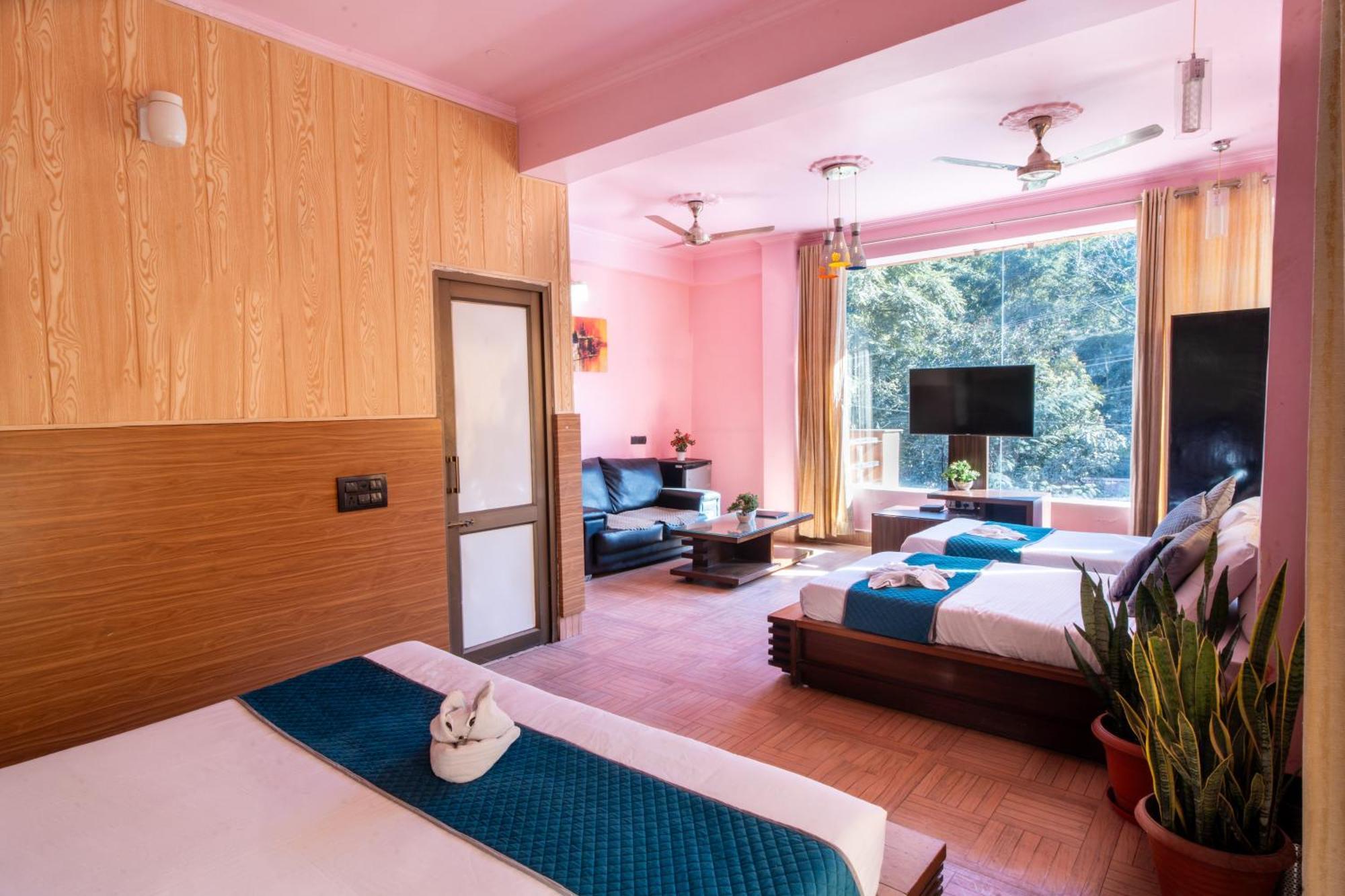 Hotel Chanakya