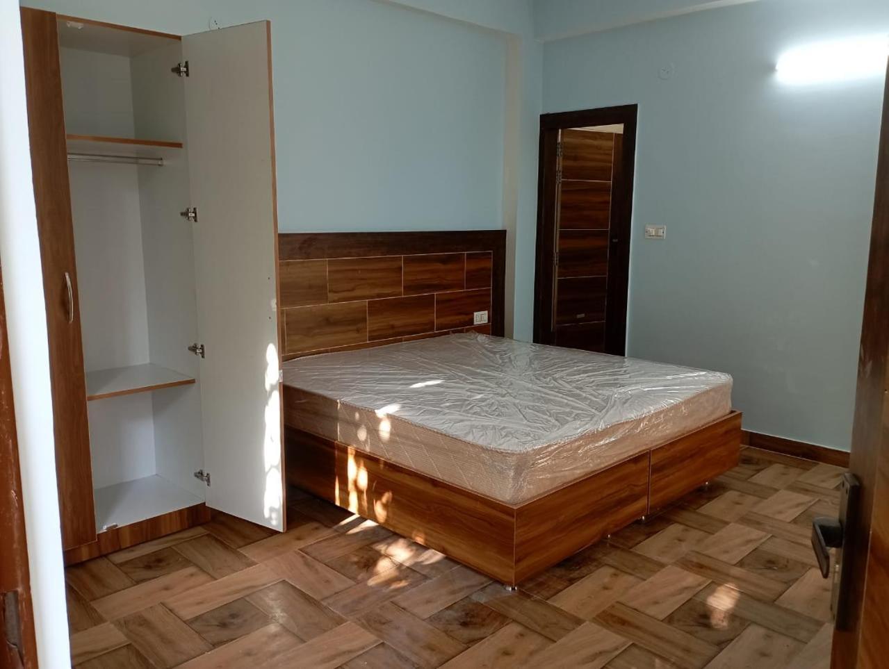 Crescent Moon Guest house *