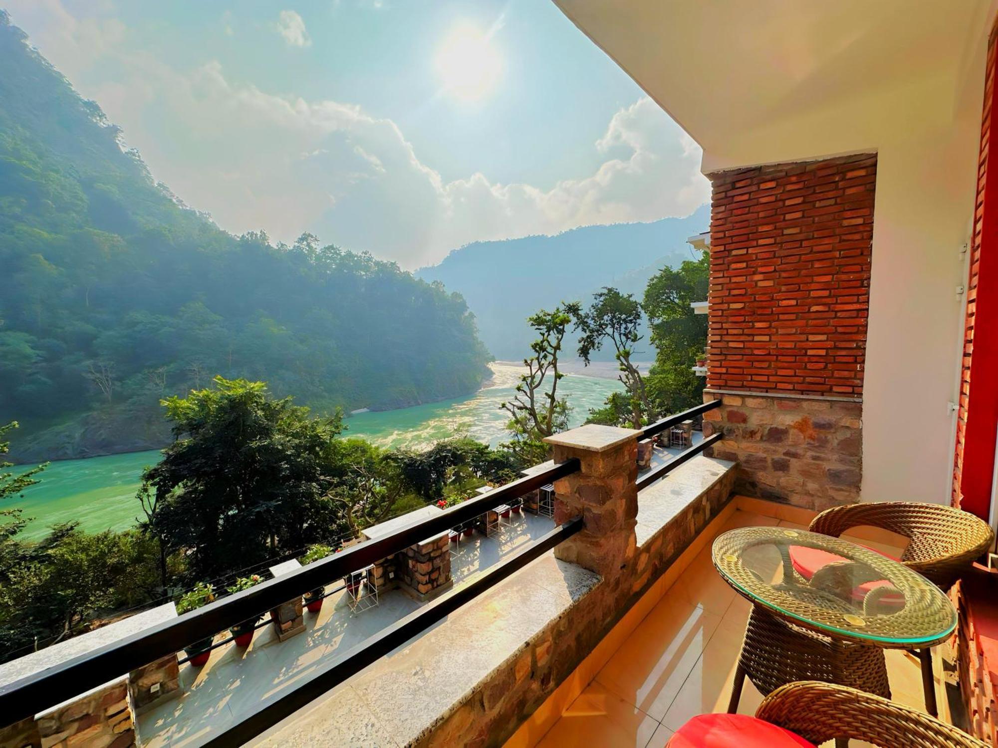Summit By The Ganges Beach Resort & Spa Hotel 4*