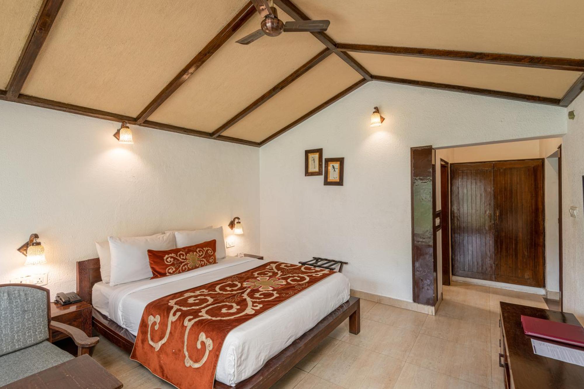 Summit By The Ganges Beach Resort & Spa Hotel 4*