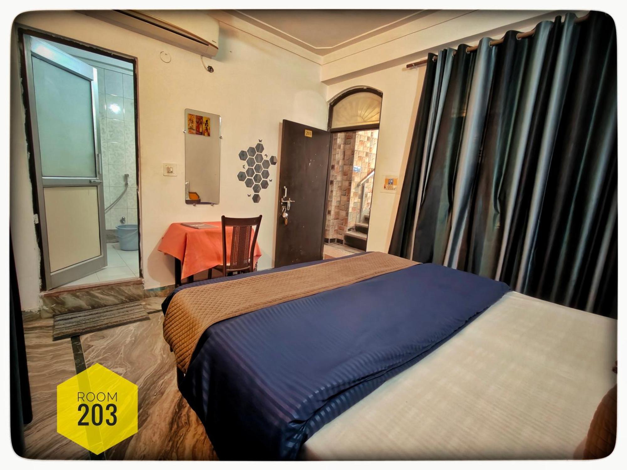 Shri Ganga View Guest house *