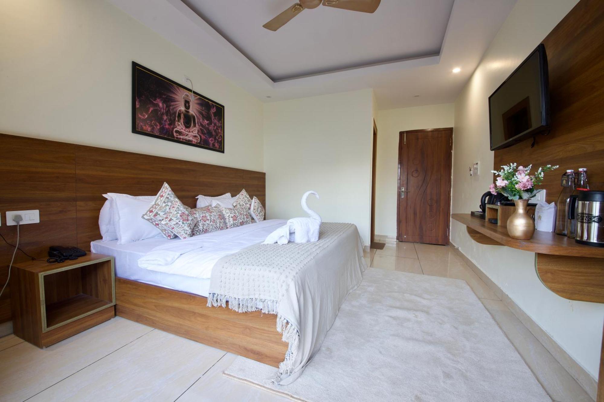 Perfect Stayz Premium Forest Valley Near Waterfall Hotel Rishikesh