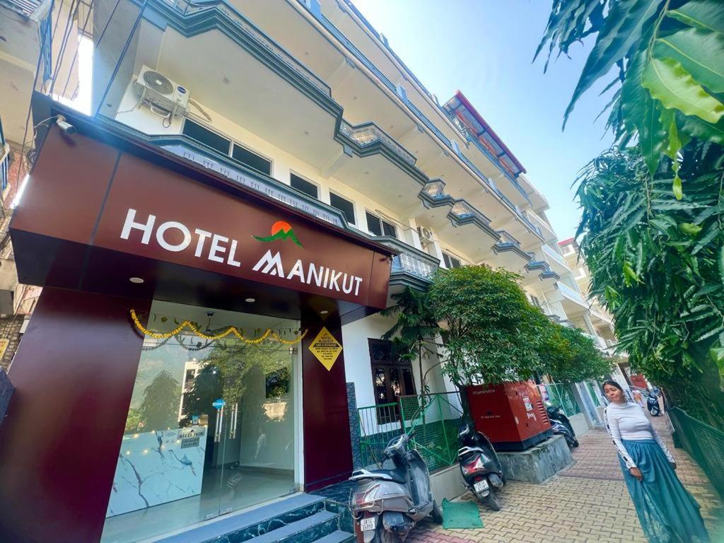 Guest house Manikut