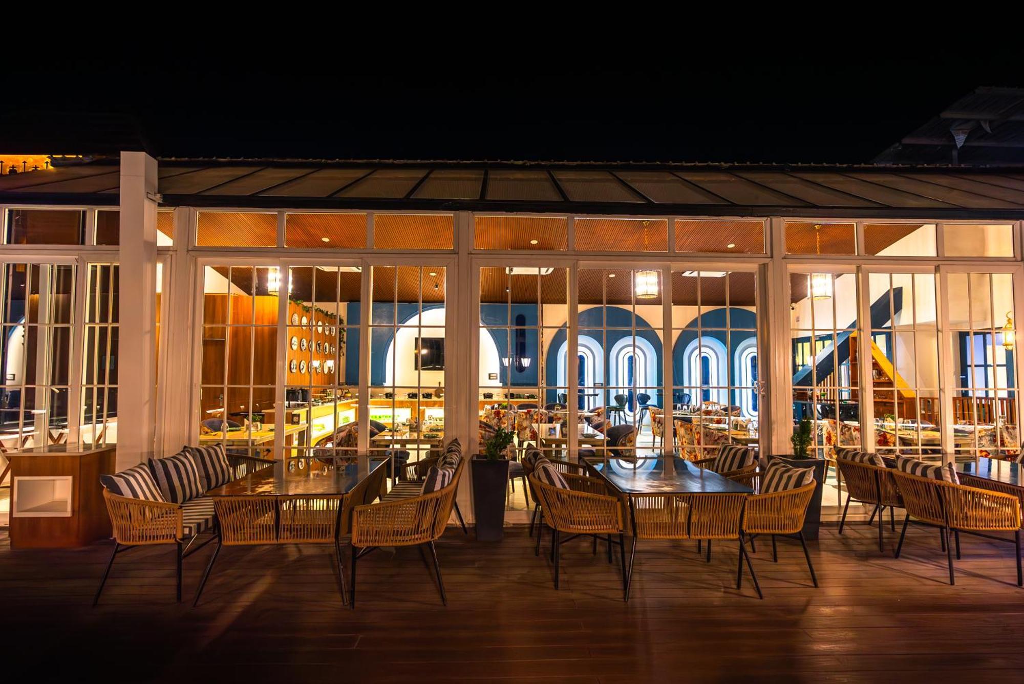 Clarks Express, Hotel Rishikesh