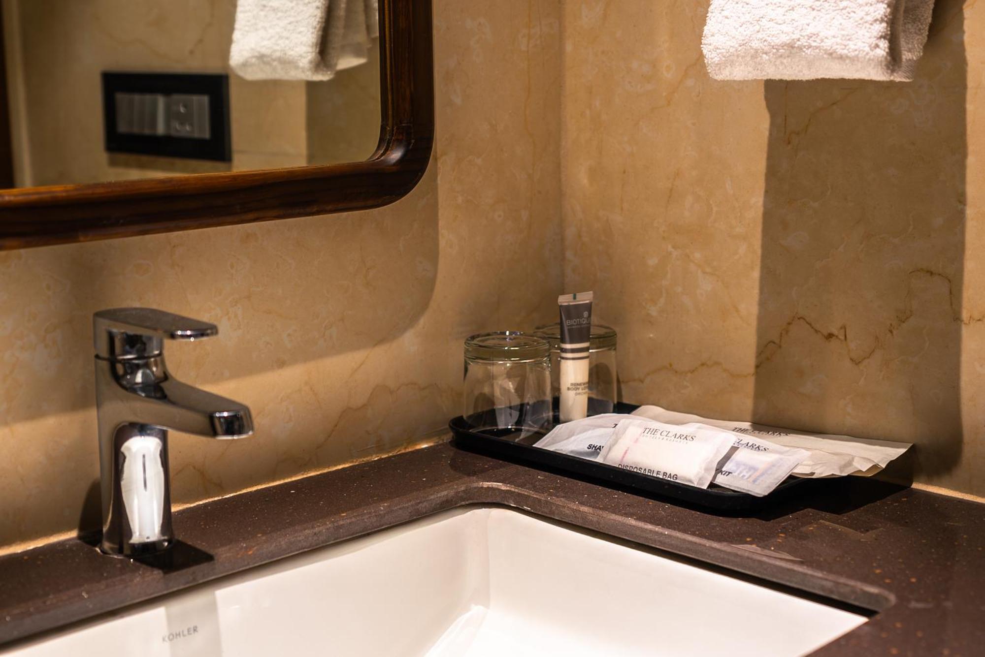 Clarks Express, 3* Rishikesh