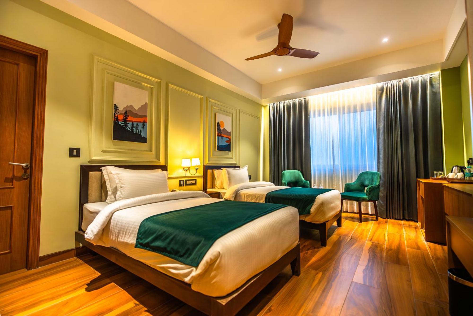 Hotel Clarks Express, 3*
