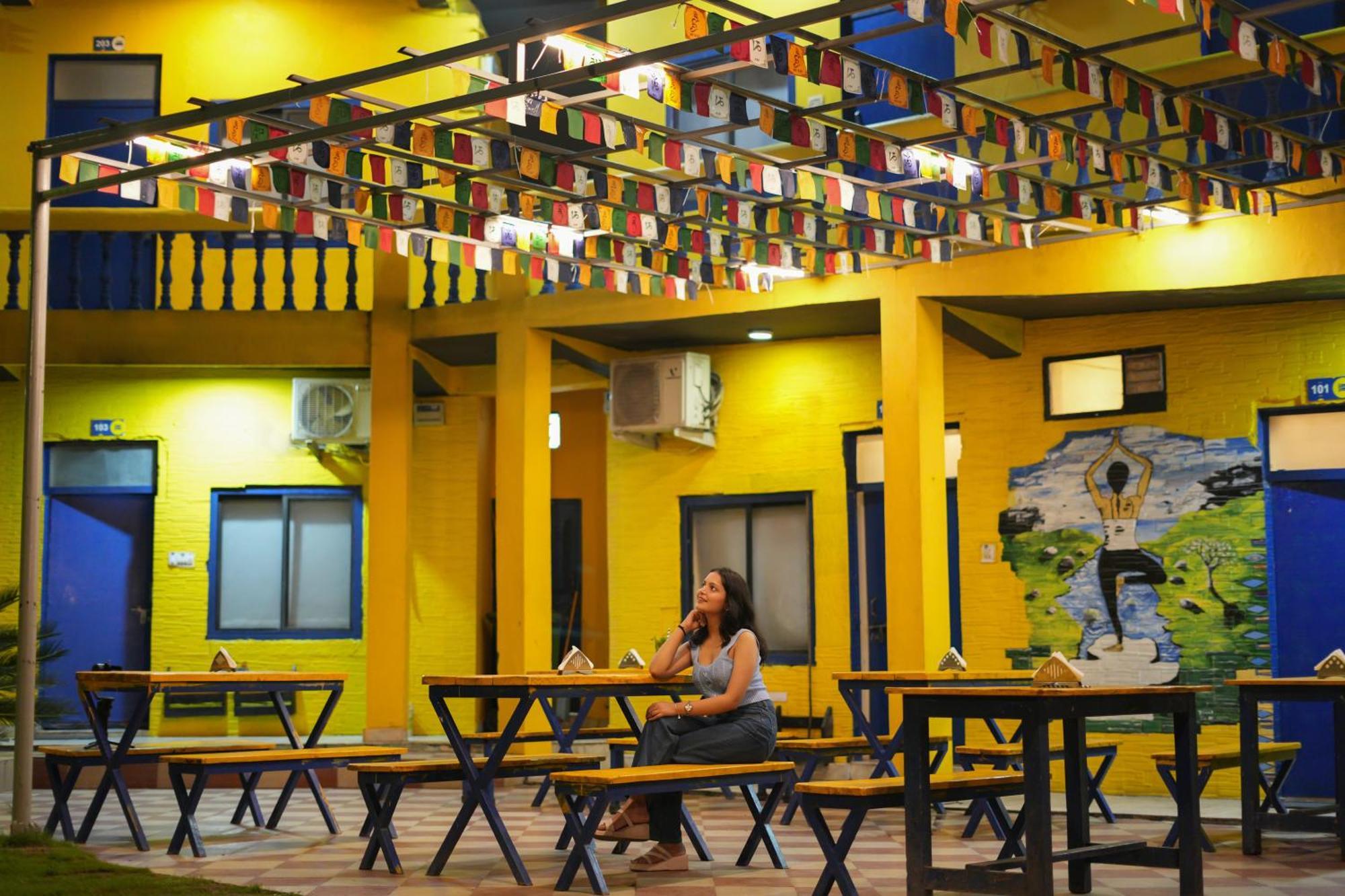 Shalom Backpackers *
