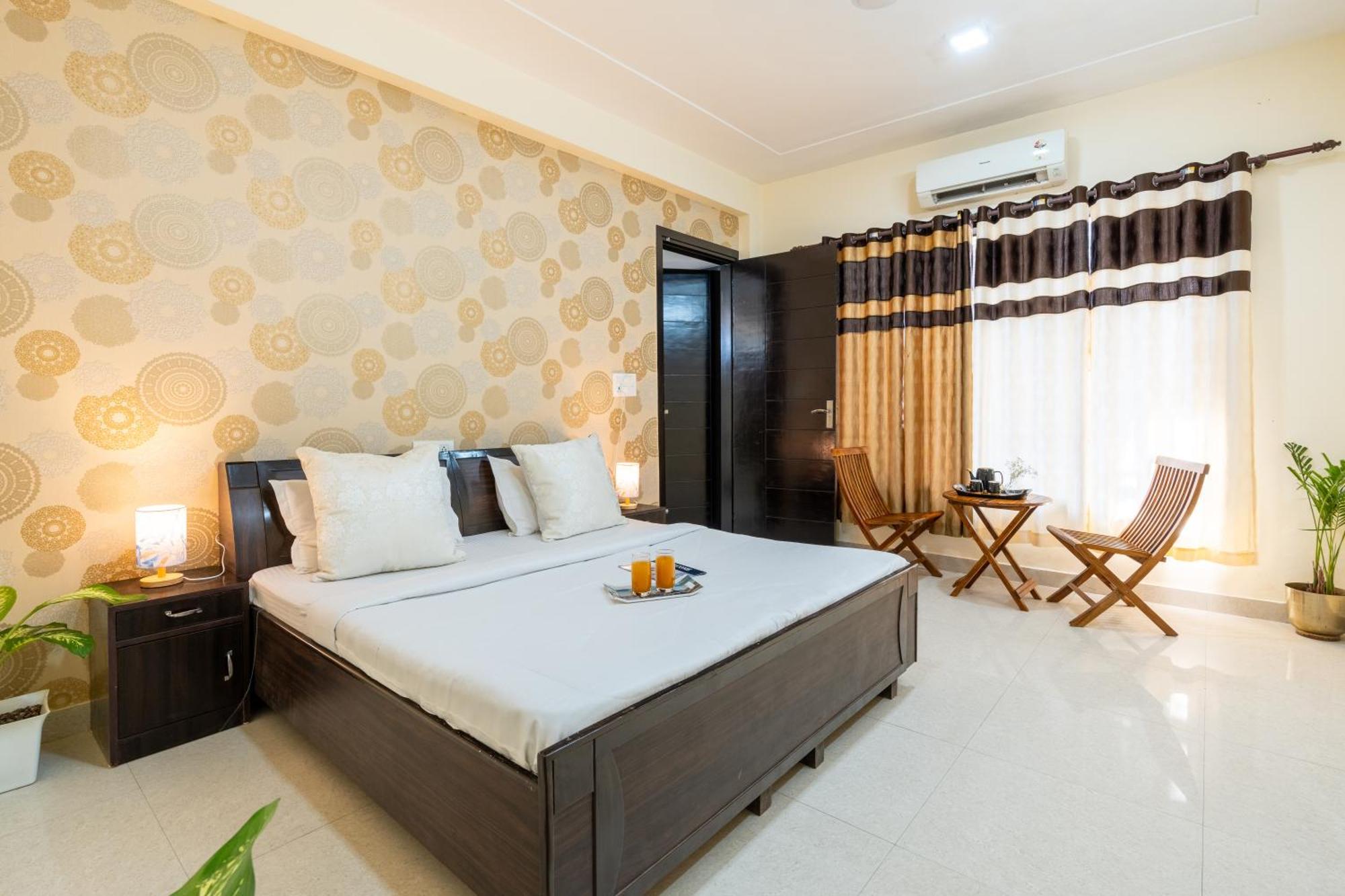 Homlee - Hill View Luxury Apartment