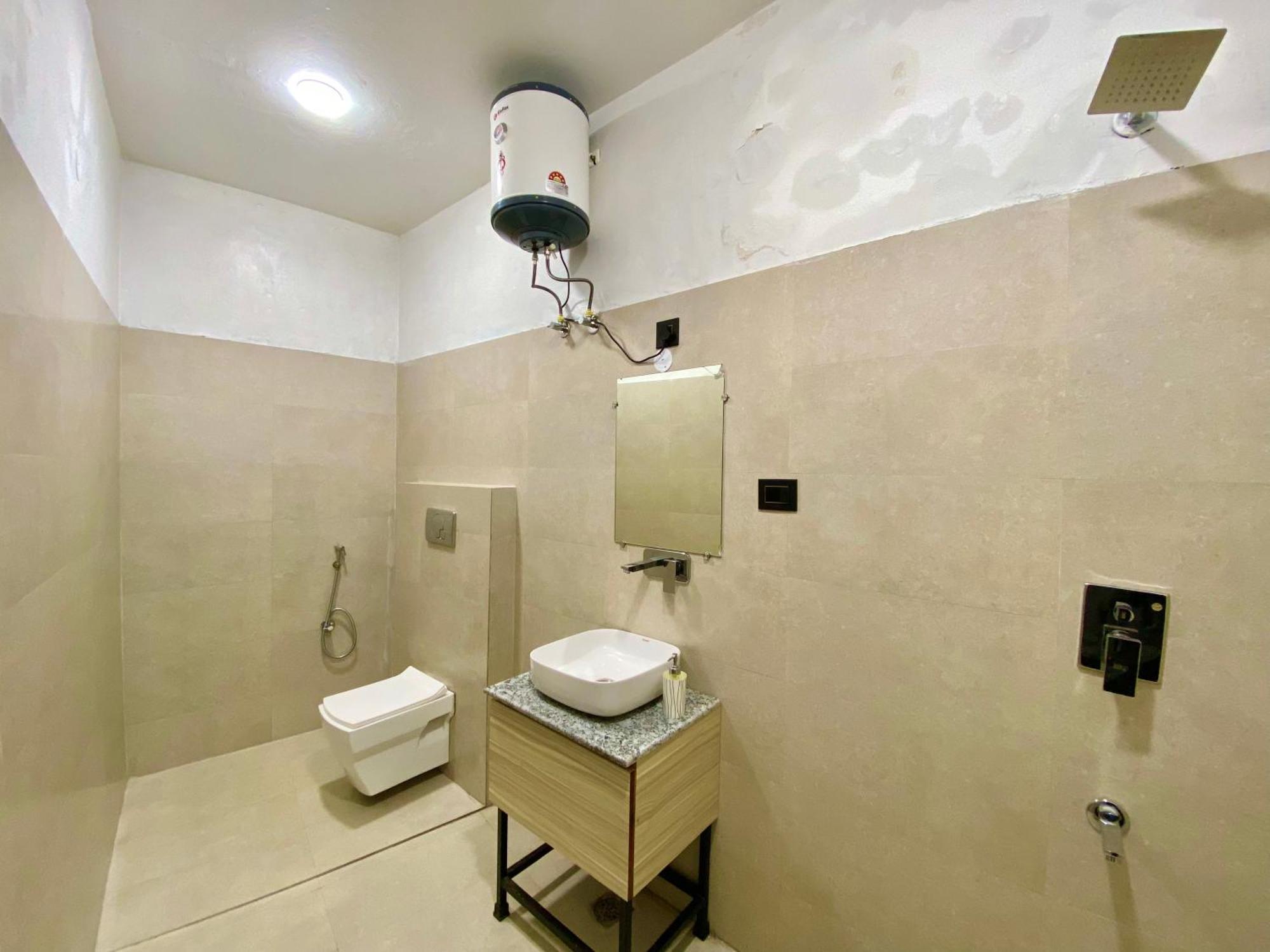 Euphoric River Resort 3*