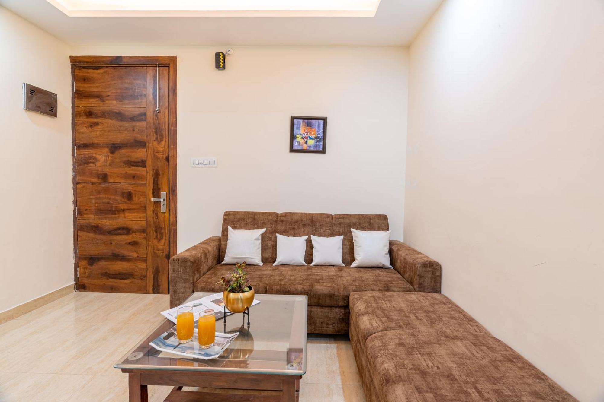 Homlee - Hill View Luxury Apartment
