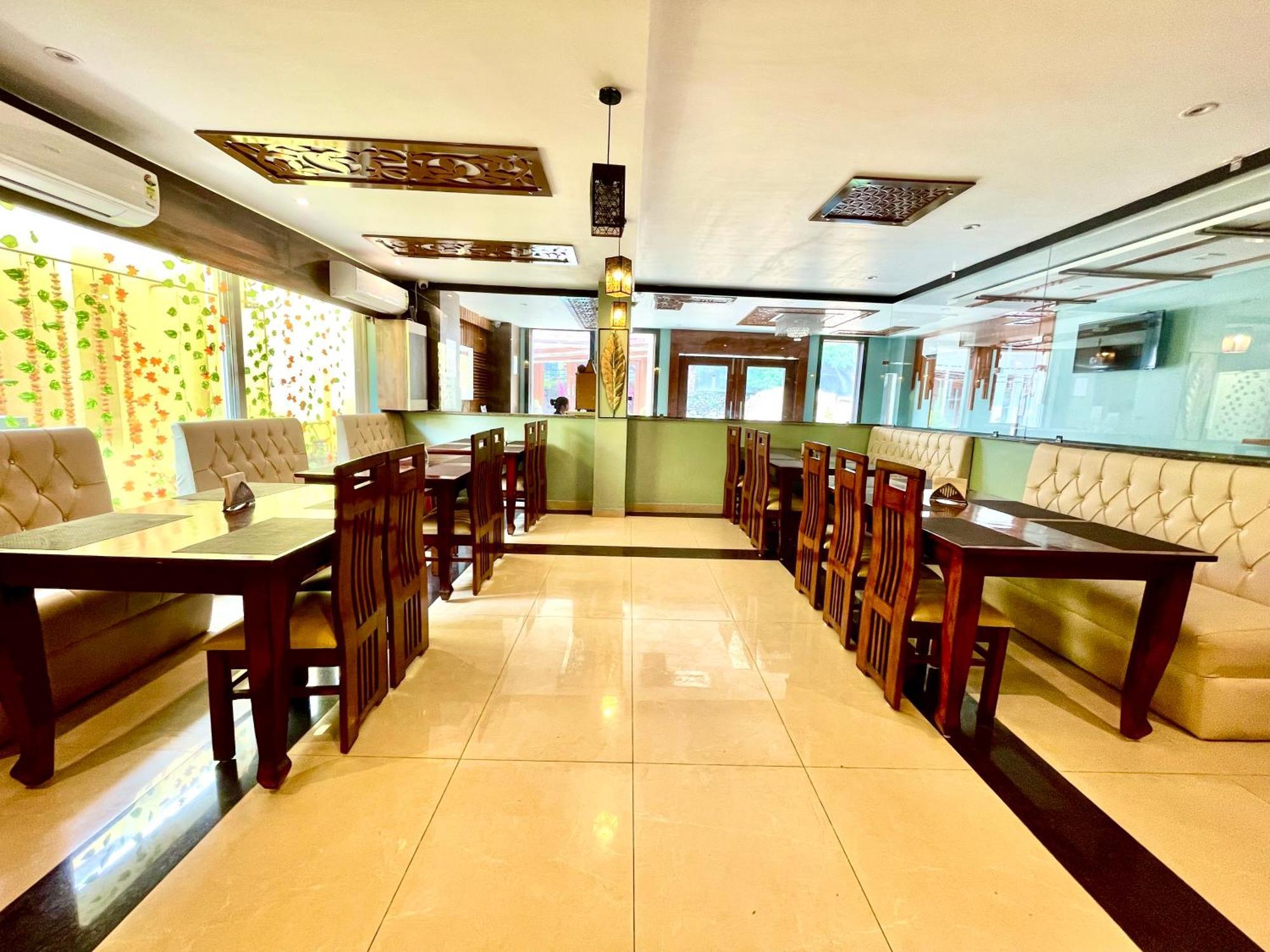 Xomotel Evana On The Ganges 2* Rishikesh