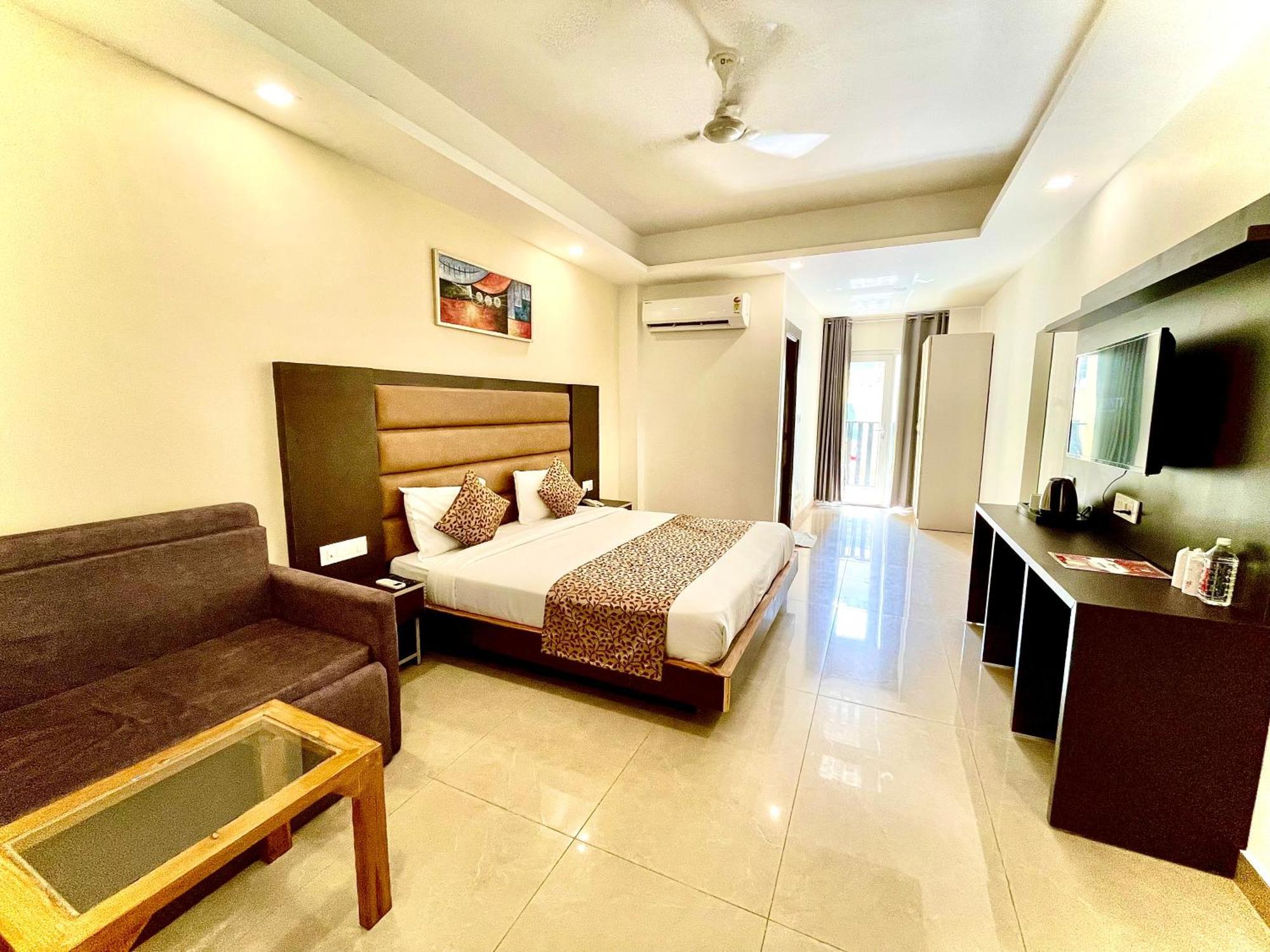 Hotel Xomotel Evana On The Ganges 2*