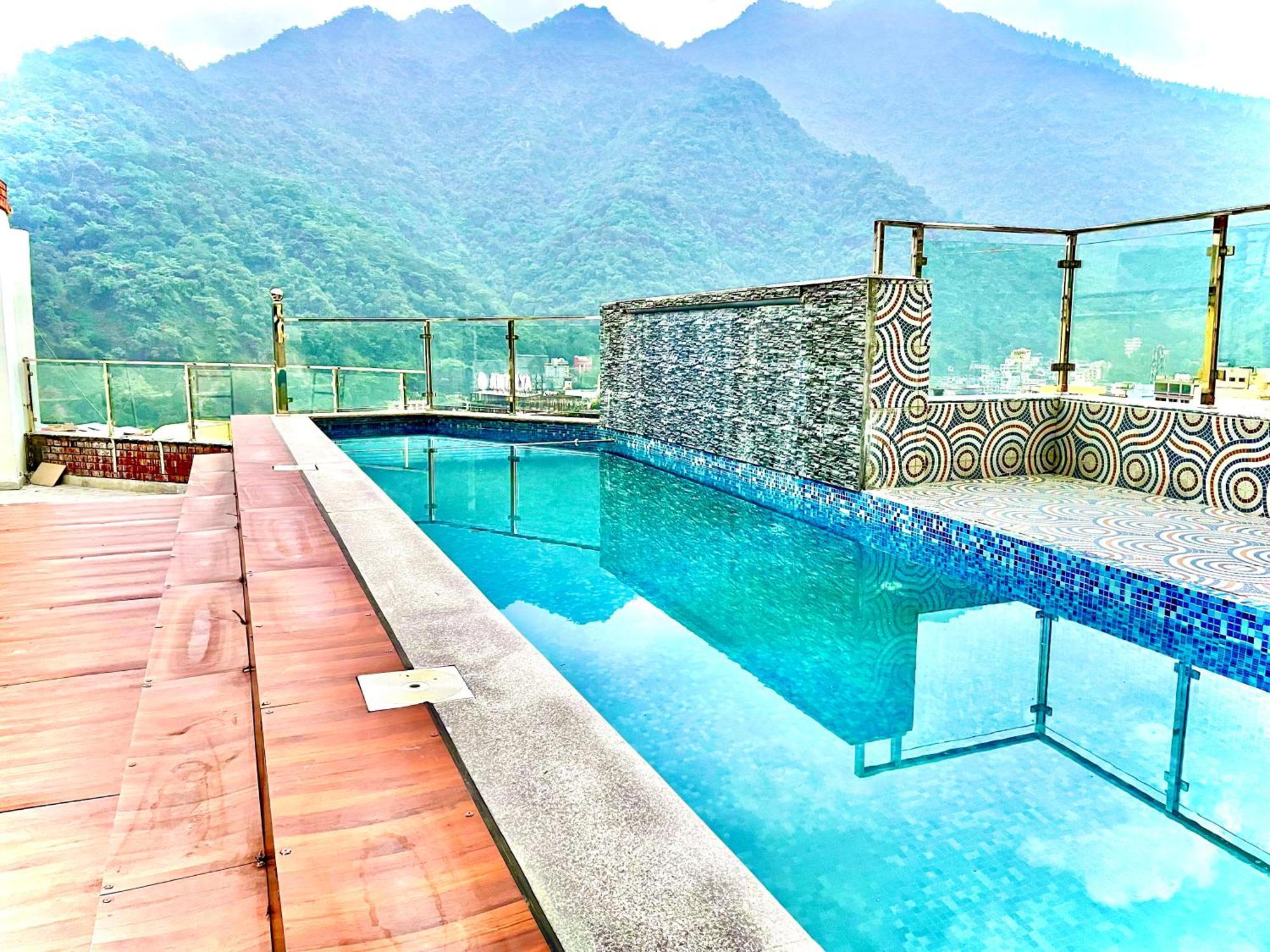 Hotel Xomotel Evana On The Ganges Rishikesh