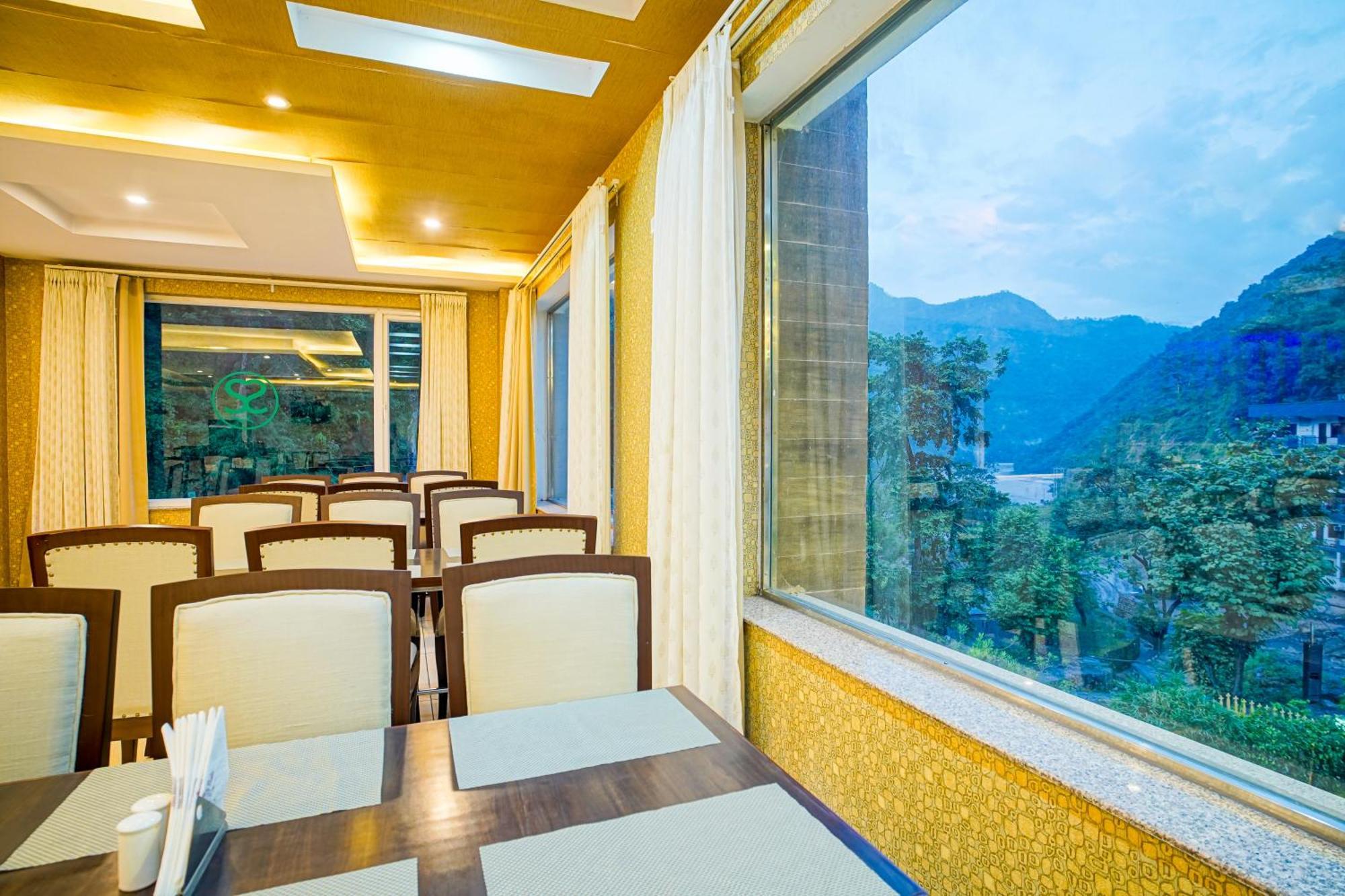 Hotel The Grand Shiva And