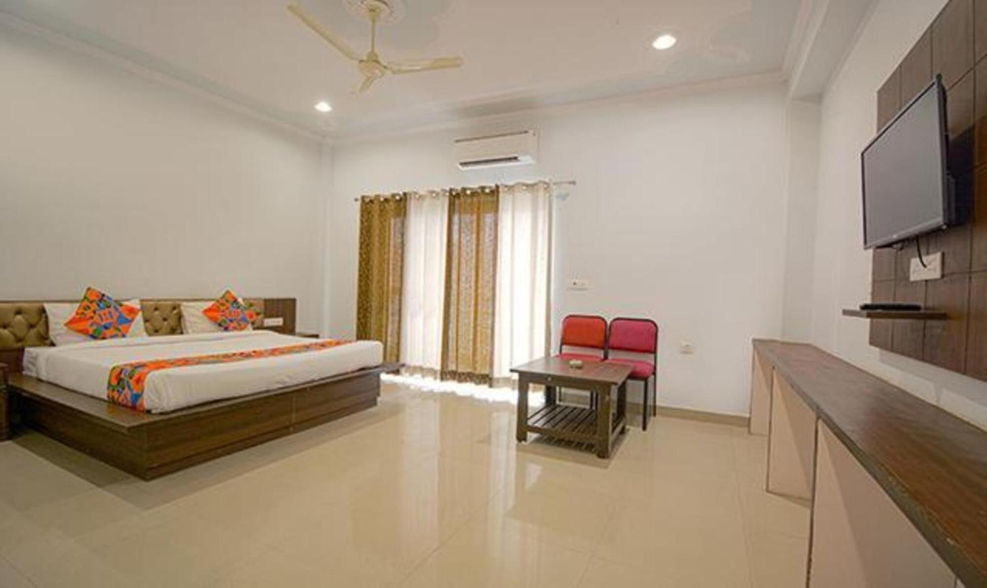 Hotel Fabhotel Yamunotri Retreat, Tapovan