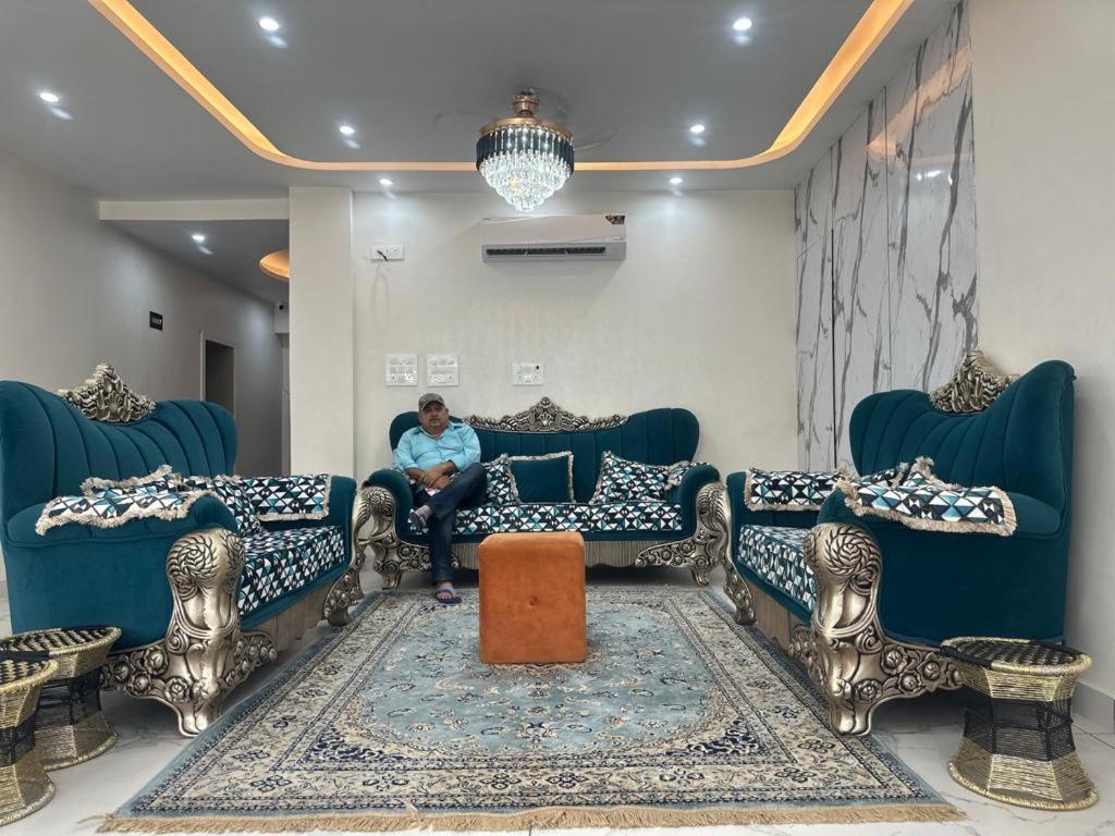 Yog Safari, Behind Parmarth Niketan 3*