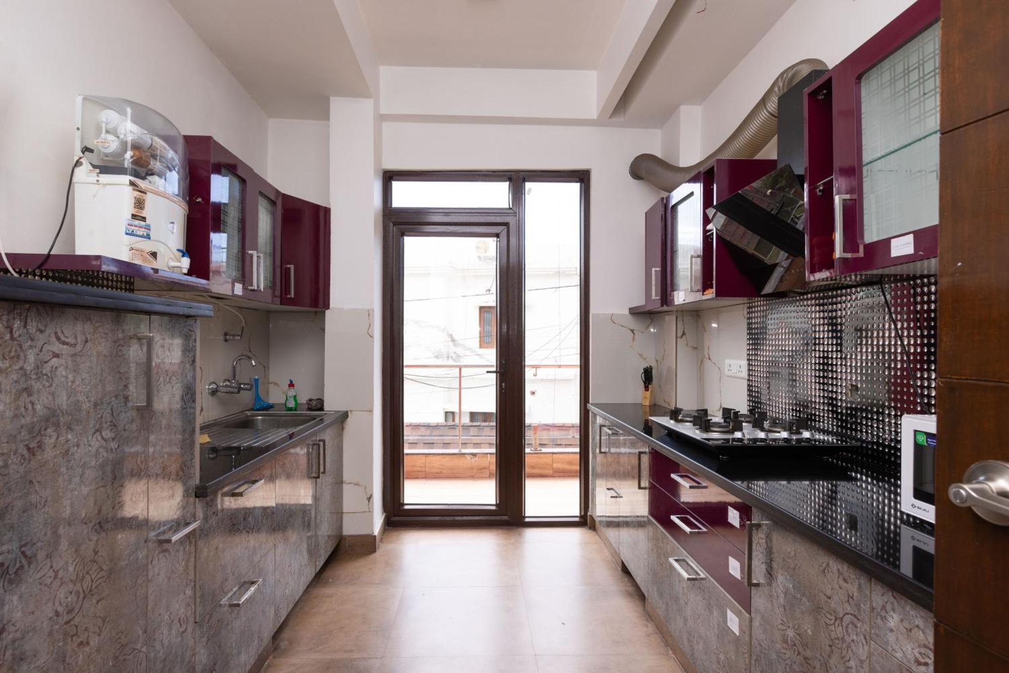 Apartment Daisy By Wabi Sabi With Private Balcony *