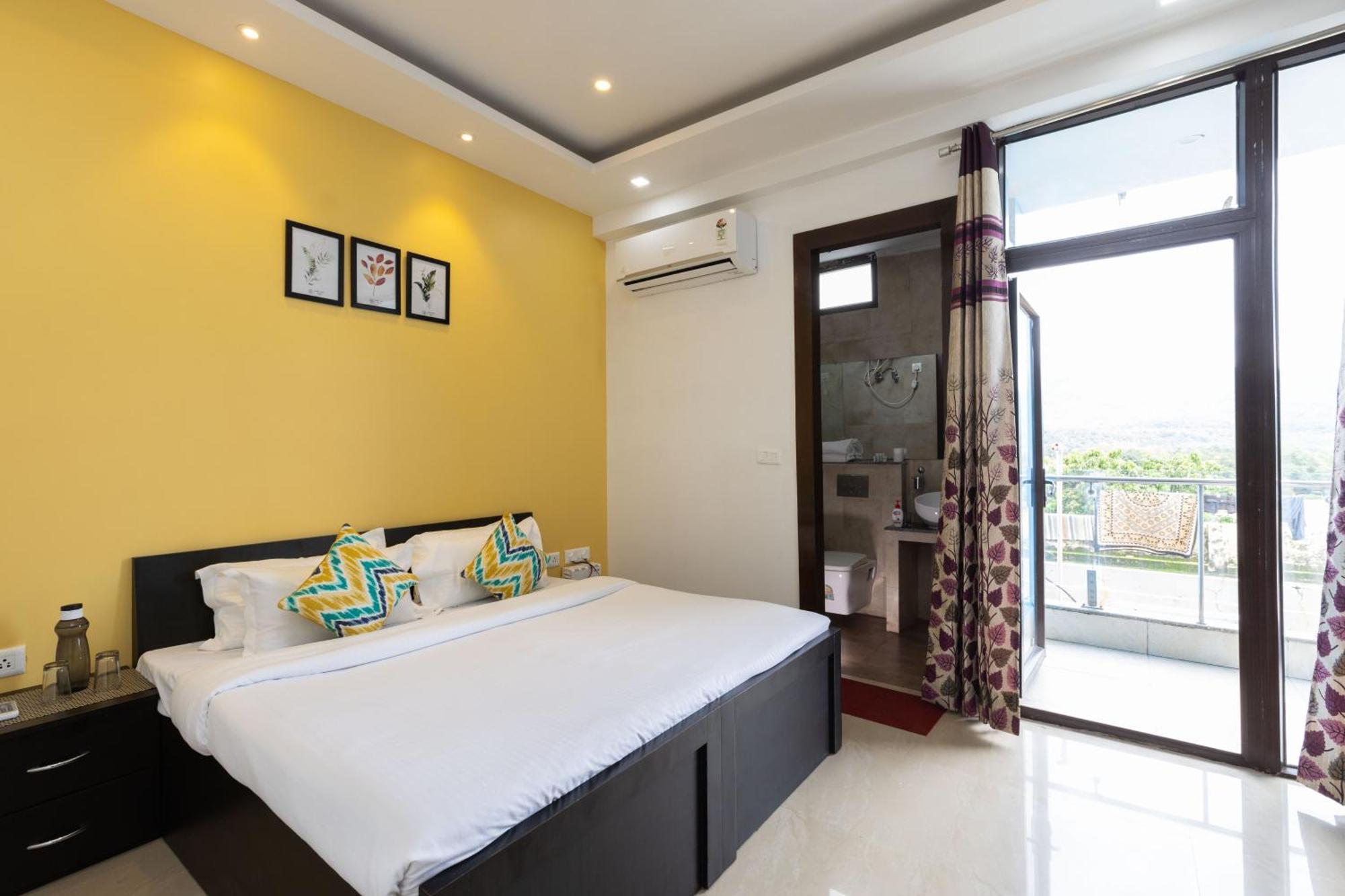 Daisy By Wabi Sabi With Private Balcony Apartment