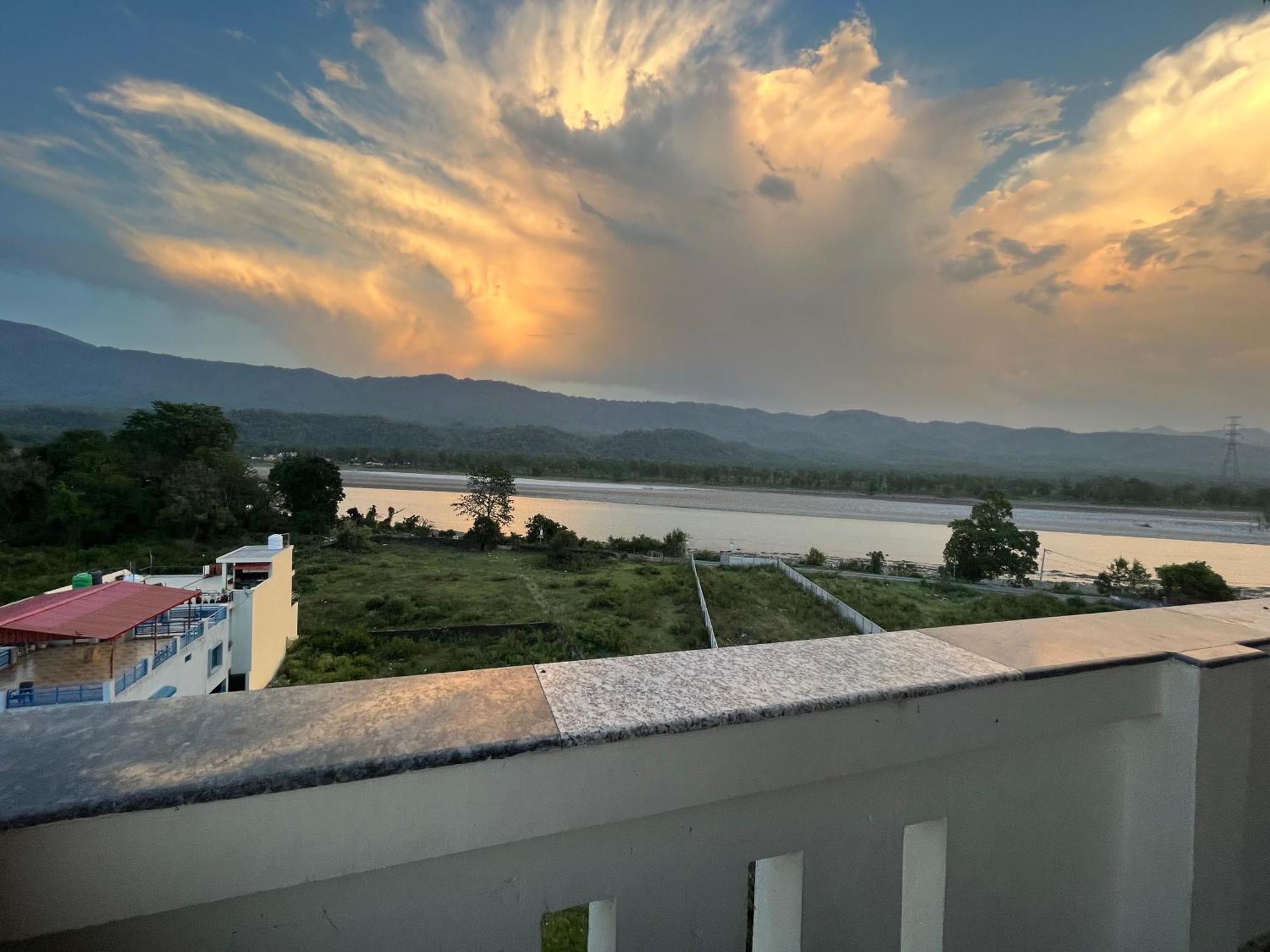 Ananta - Luxurious 2bhk Apartment Rishikesh