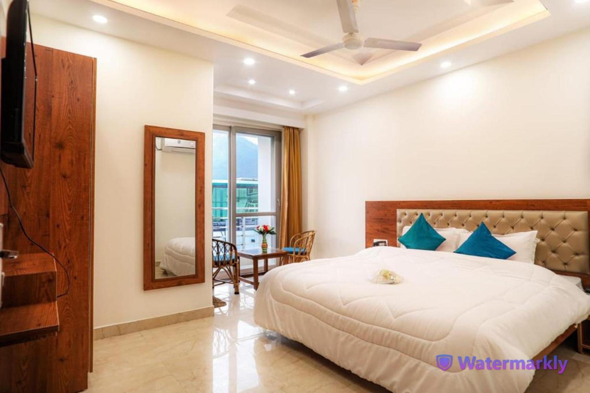 Dhakad Gold - Tapovan, Hotel 3*