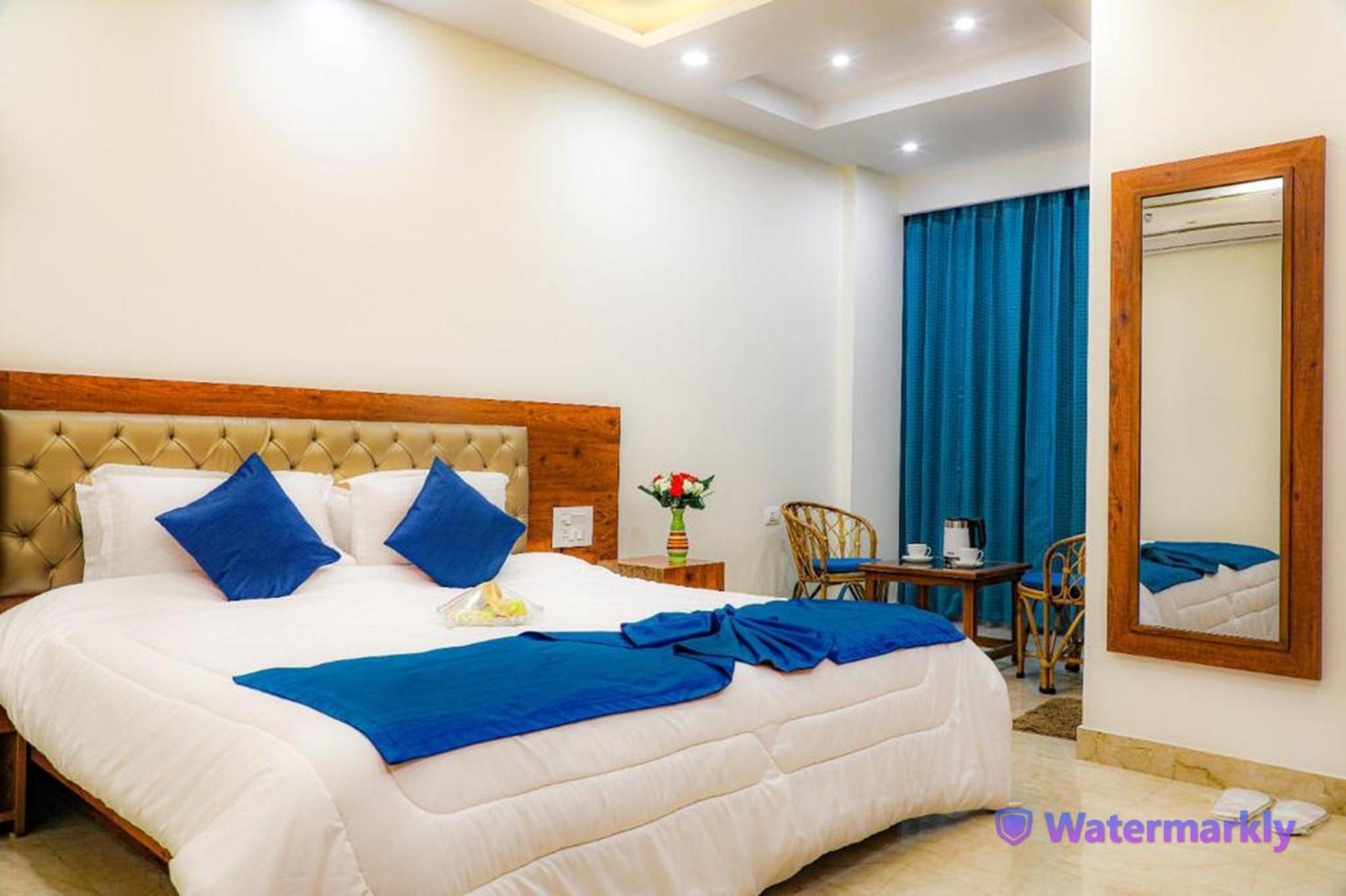 Hotel Dhakad Gold - Tapovan, Rishikesh