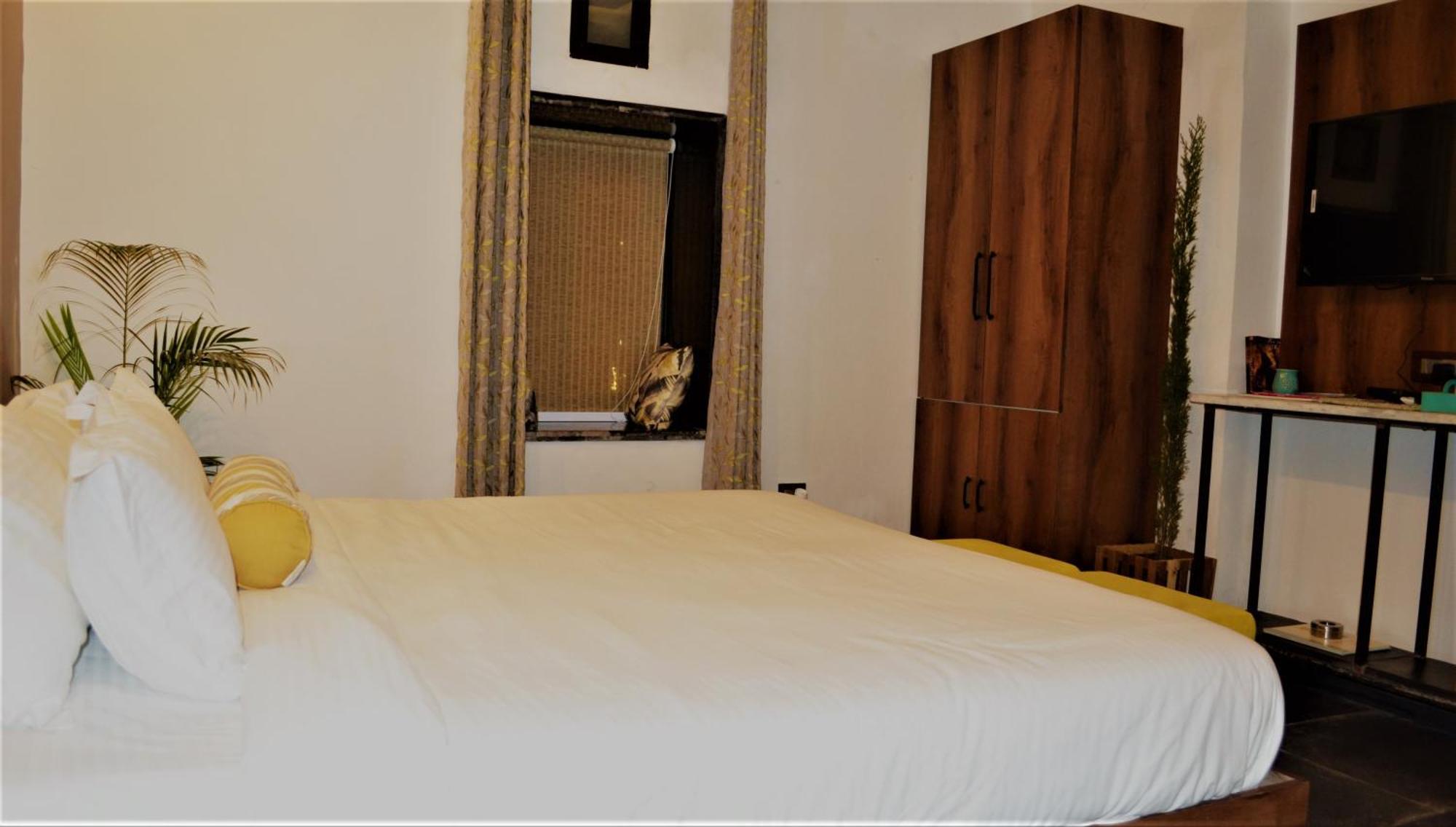 Guest house Meeram Ganga, A Heritage By The Ganges At Triveni Ghat *