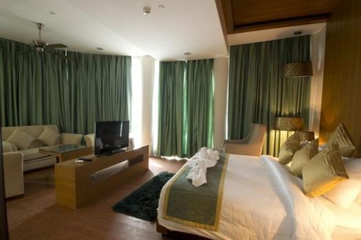 The Amaris Hotel