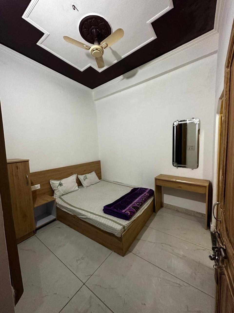 Sonu & Hostel, * Rishikesh