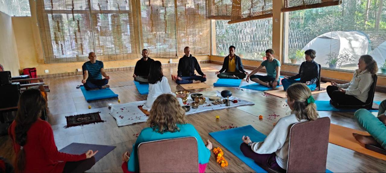 Resort Tarang Yoga Ashram *