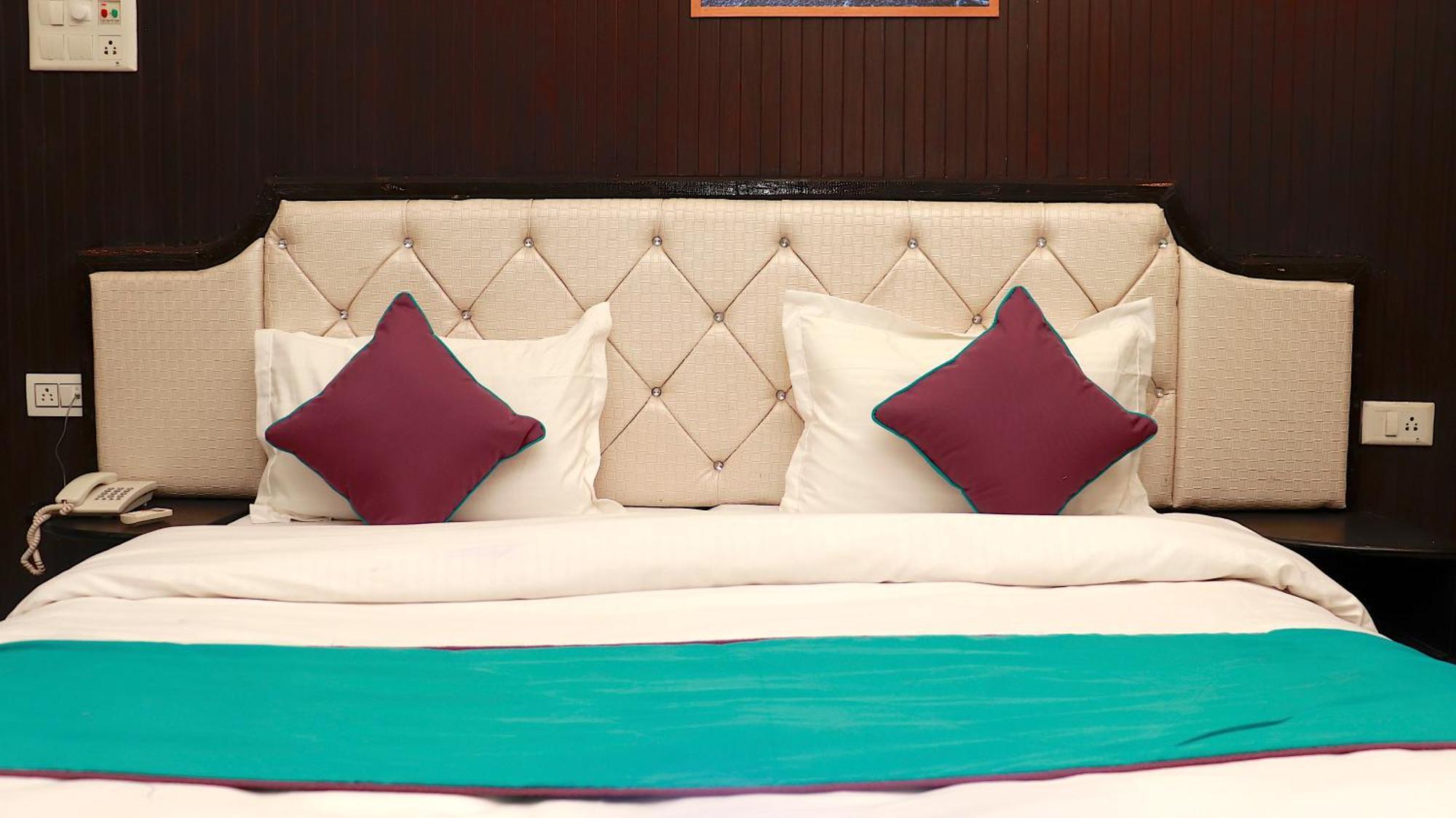 Leisure Palace Hotel Rishikesh