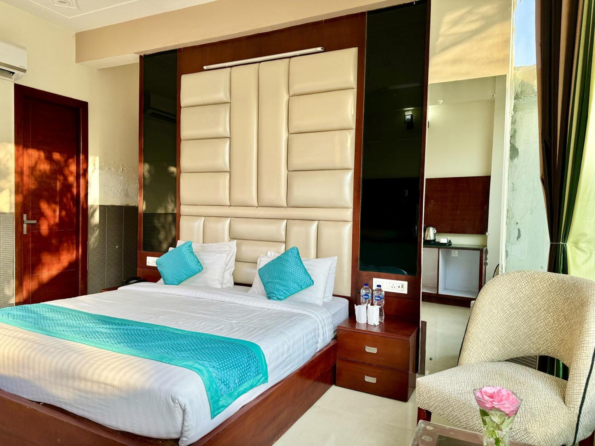 Resort Sumedha And Spa