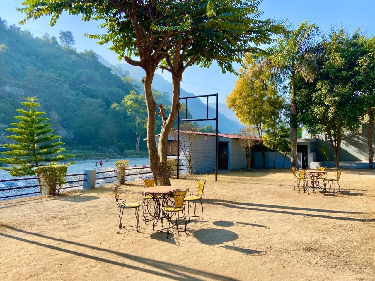 Euphoric River Resort 3*
