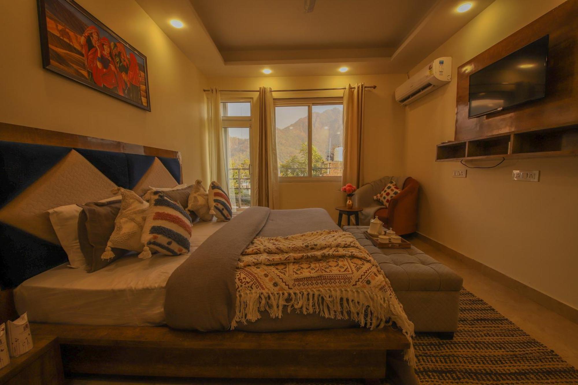 Guest house Perfectstayz B2l Hills Tapovan *