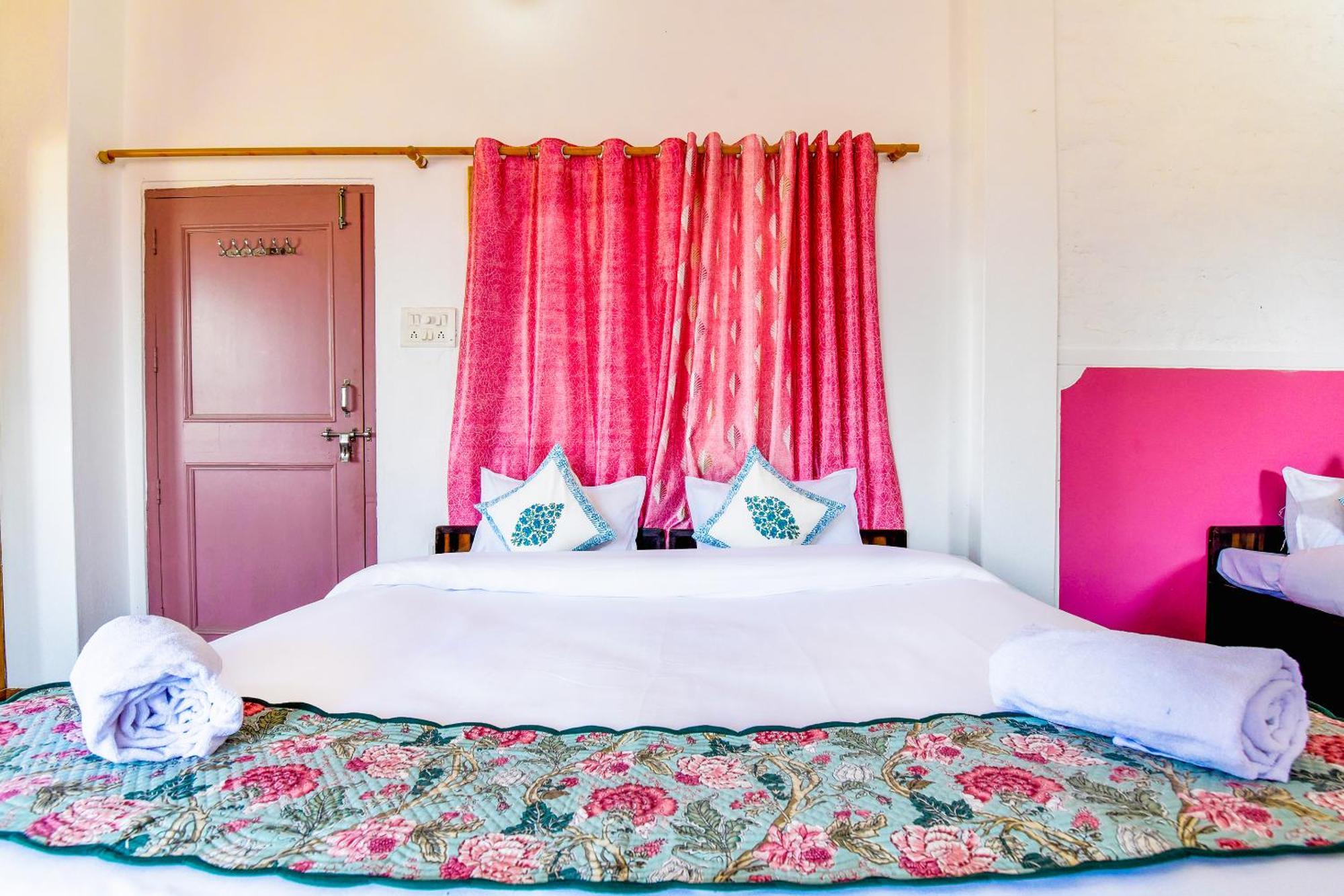 Homestay Shiv Dham Homestay *