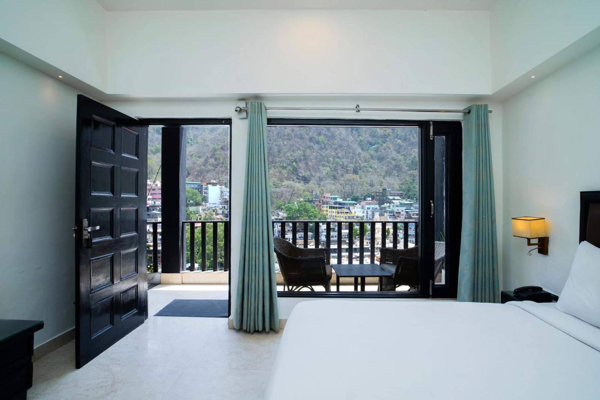 Ishan - A Ganges Riverside Retreat By Salvus 4* Rishikesh