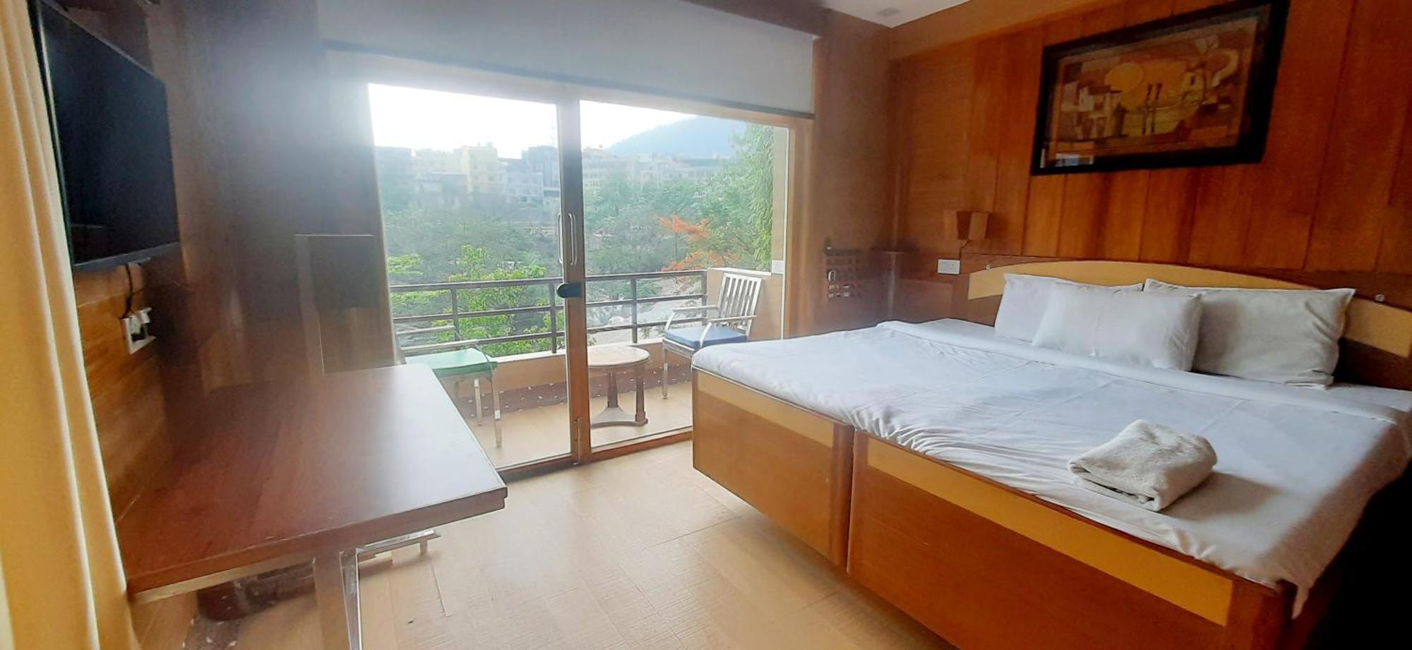 Aloha Serenity * Rishikesh