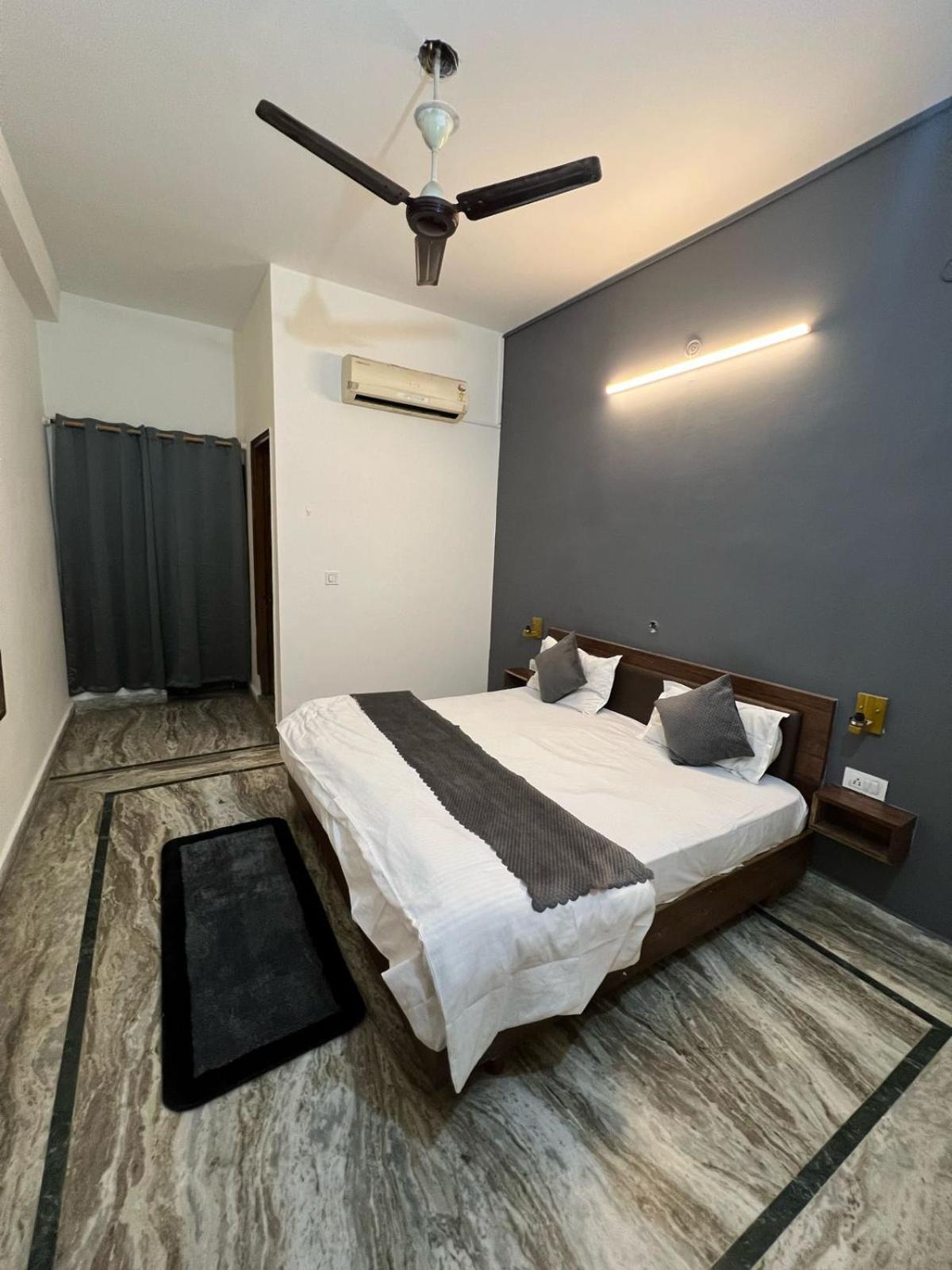 Hostel Unplan *