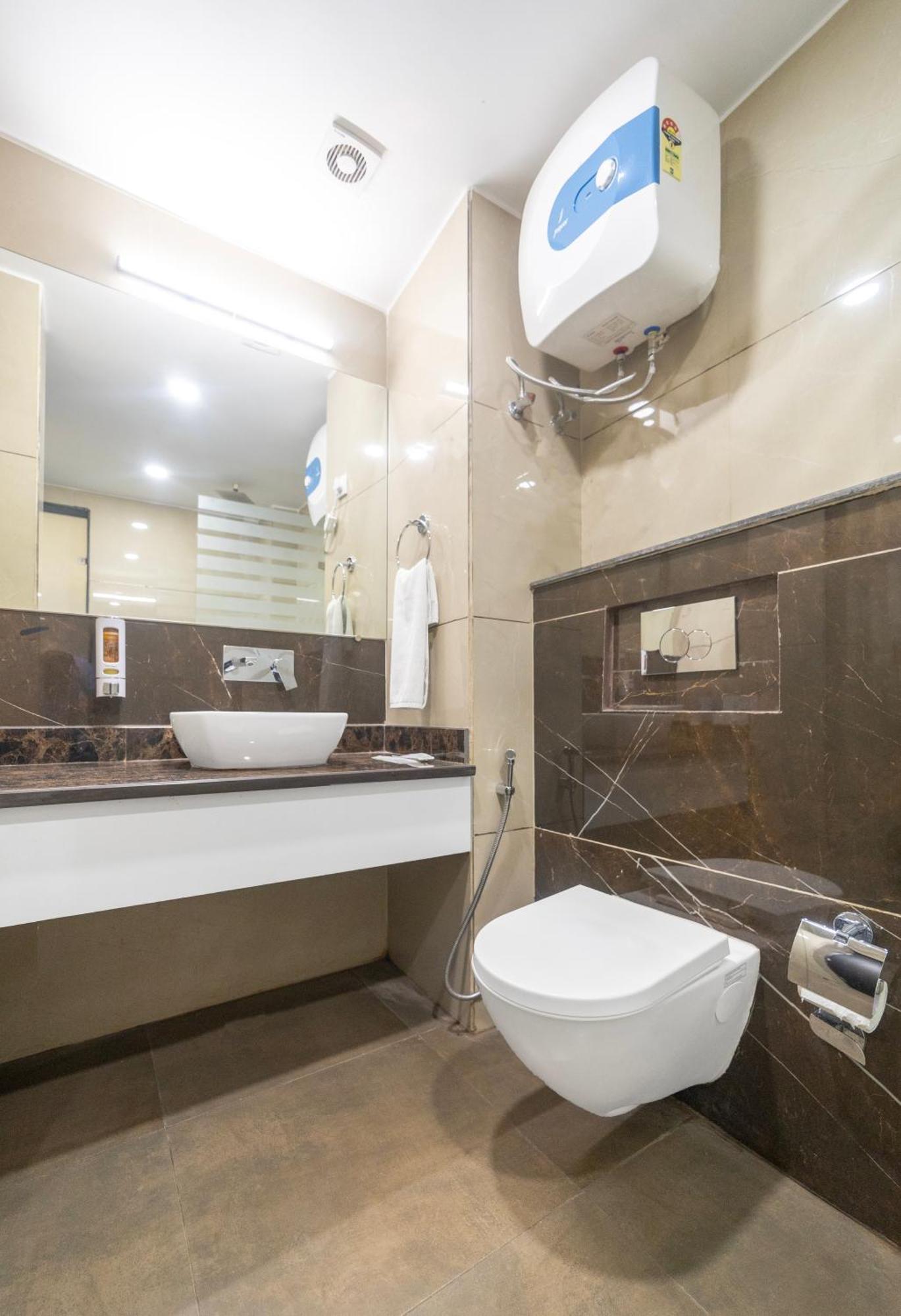 Hotel - Behind Parmarth Niketan Rishikesh