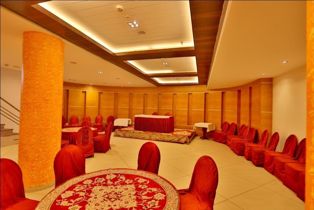 The Amaris Hotel 4*