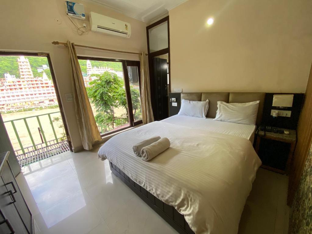 Kunwar Residency