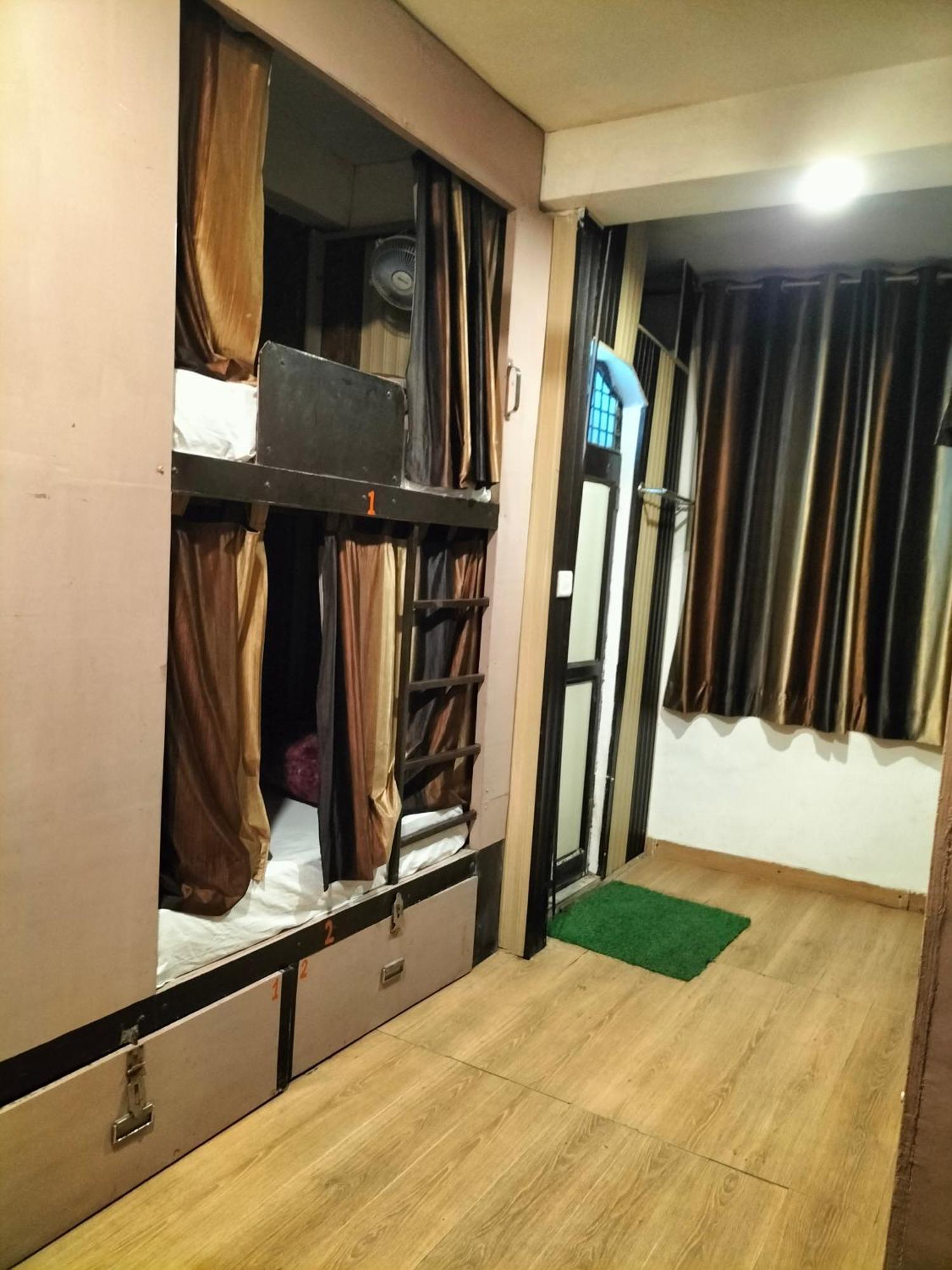 Sonu & Hostel, Rishikesh