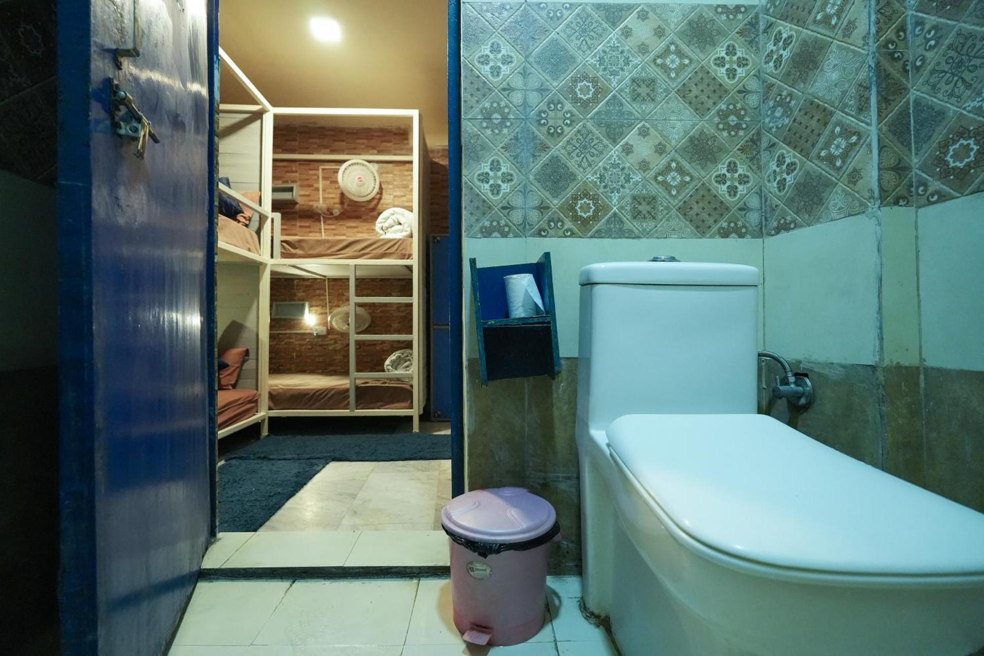 Hostel Shalom Backpackers