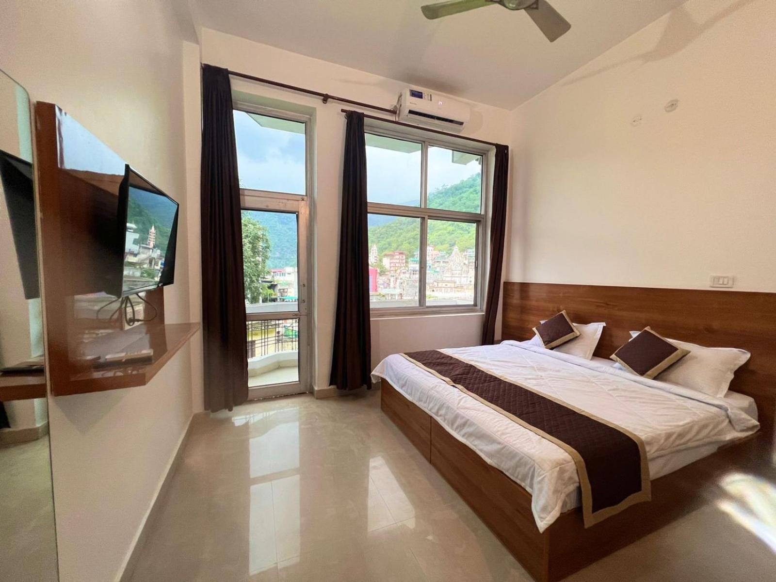 Manikut Guest house