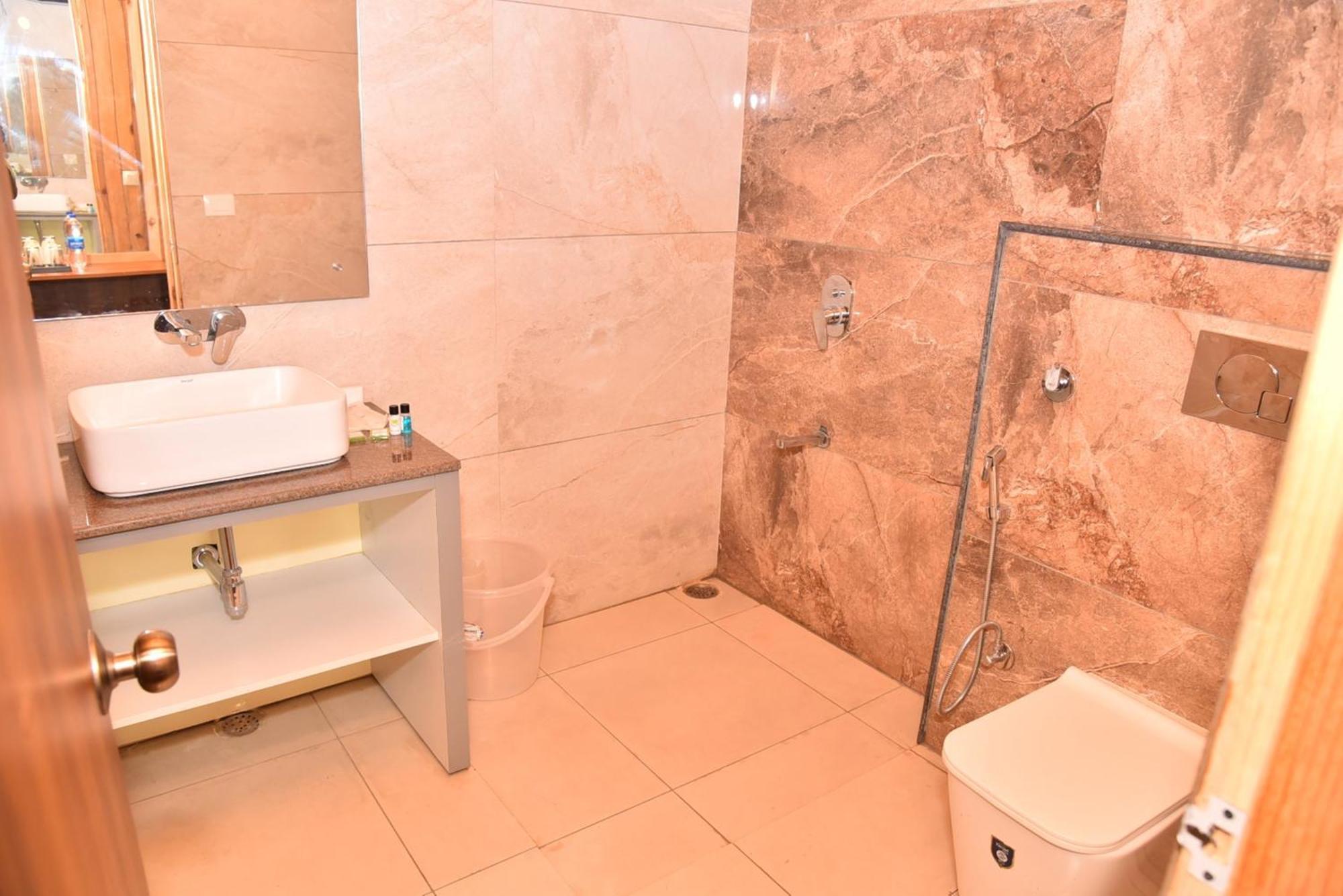 Qcent Woods Resort & Spa, Rishikesh 4*