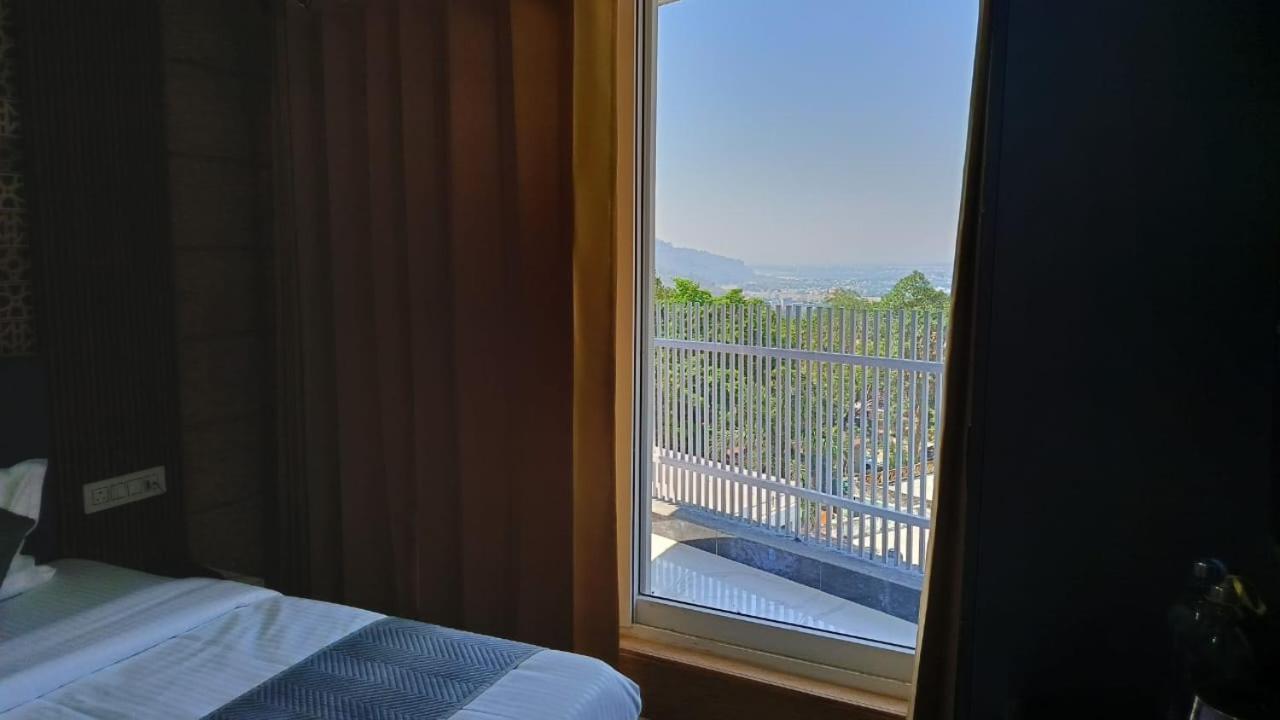Hotel Asha Delight 3*