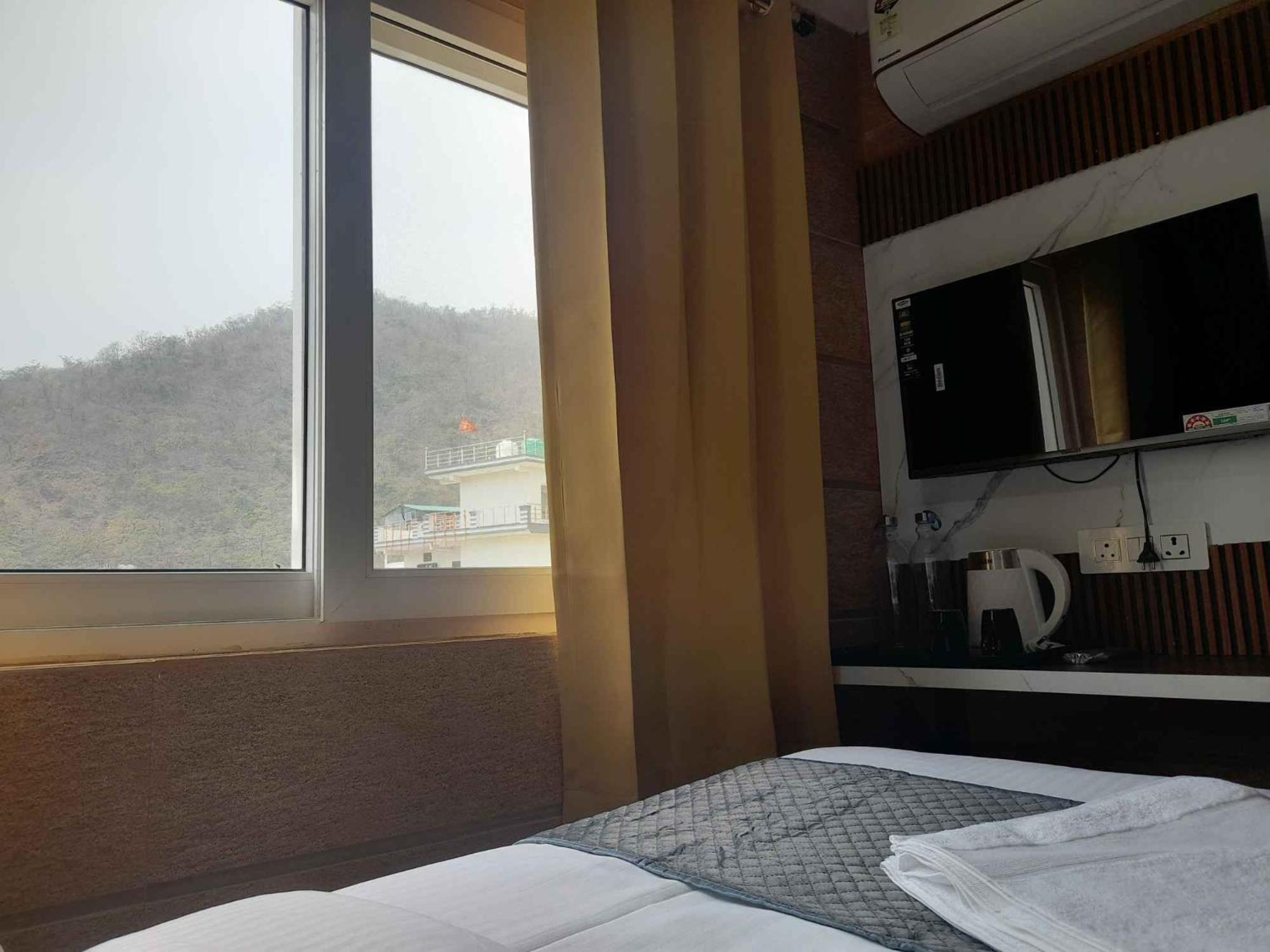Hotel Asha Delight 3*