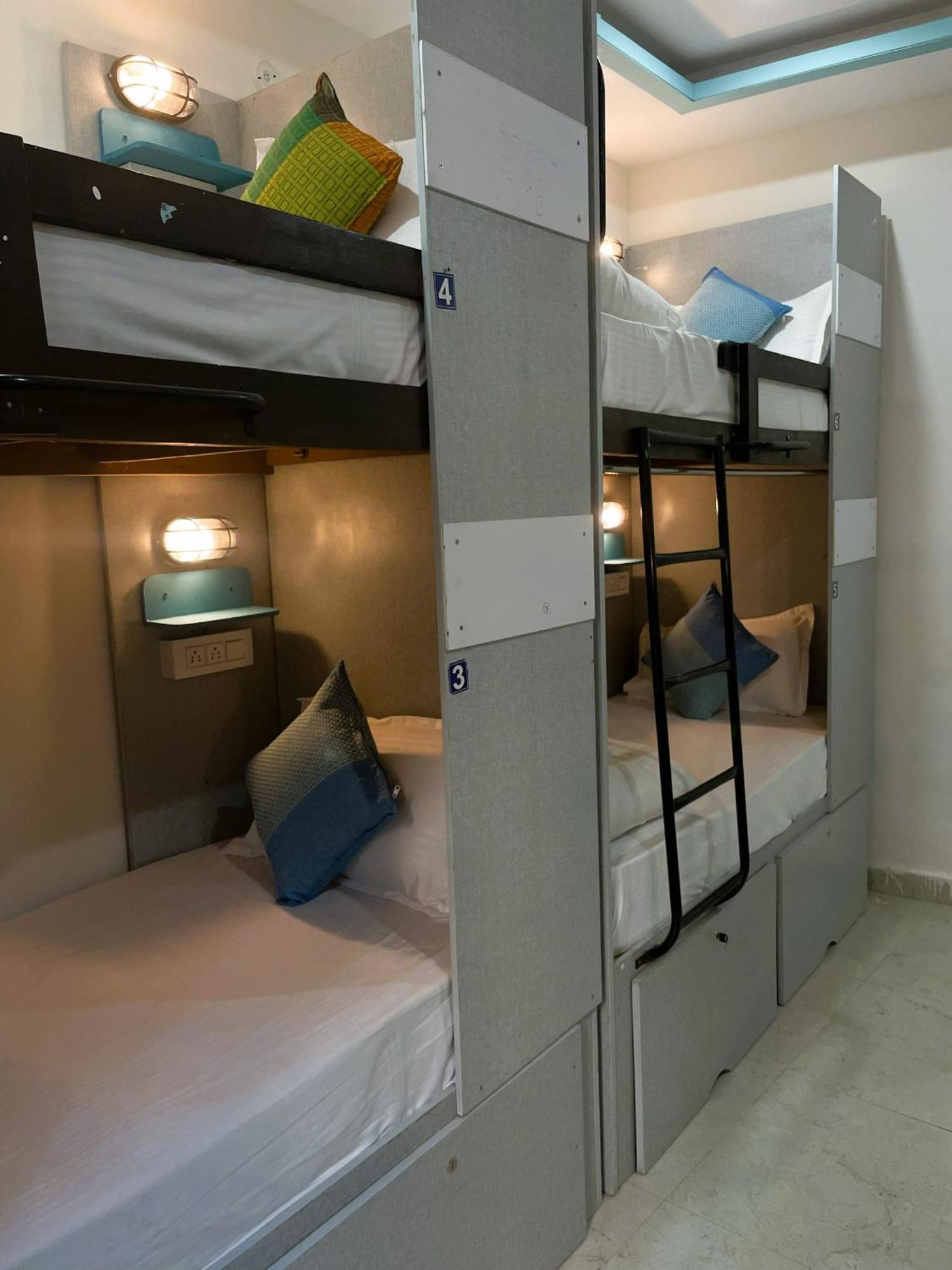 Madpackers Laxman Jhula Hostel