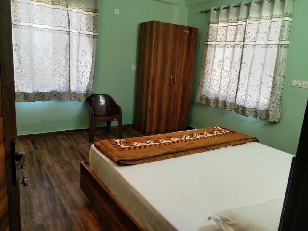 Guest house Crescent Moon Rishikesh
